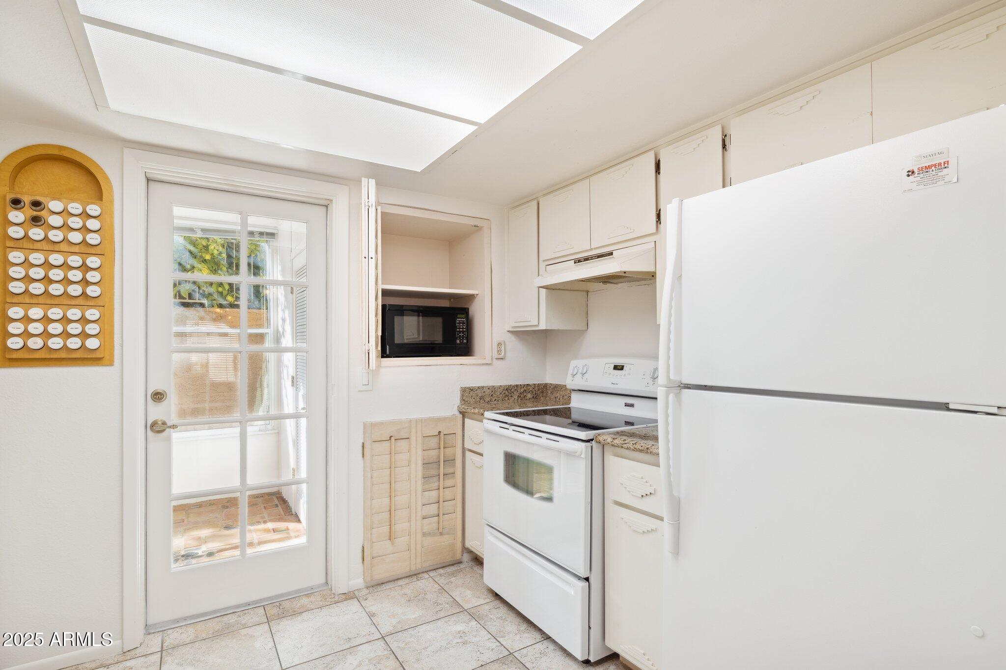 12635 N LA MONTANA Drive 2