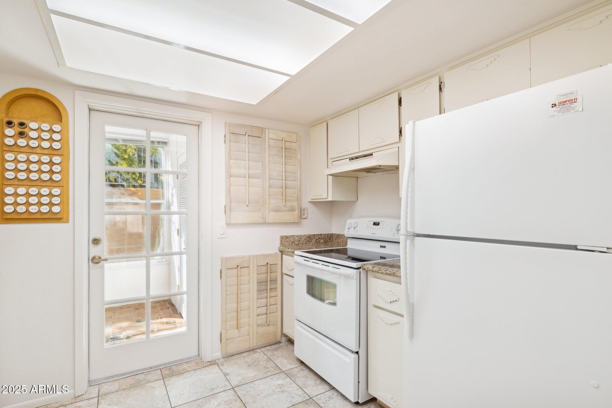 12635 N LA MONTANA Drive 2