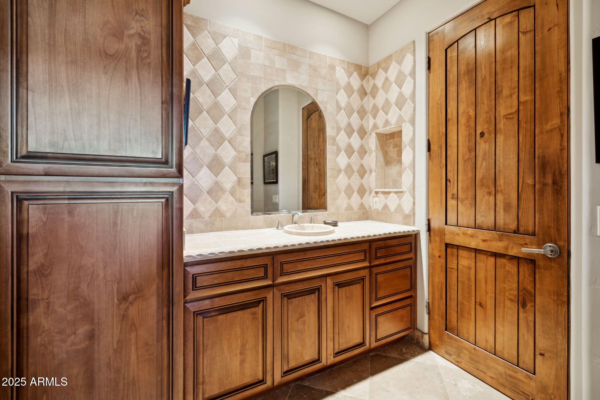 15105 E CAMELVIEW Drive