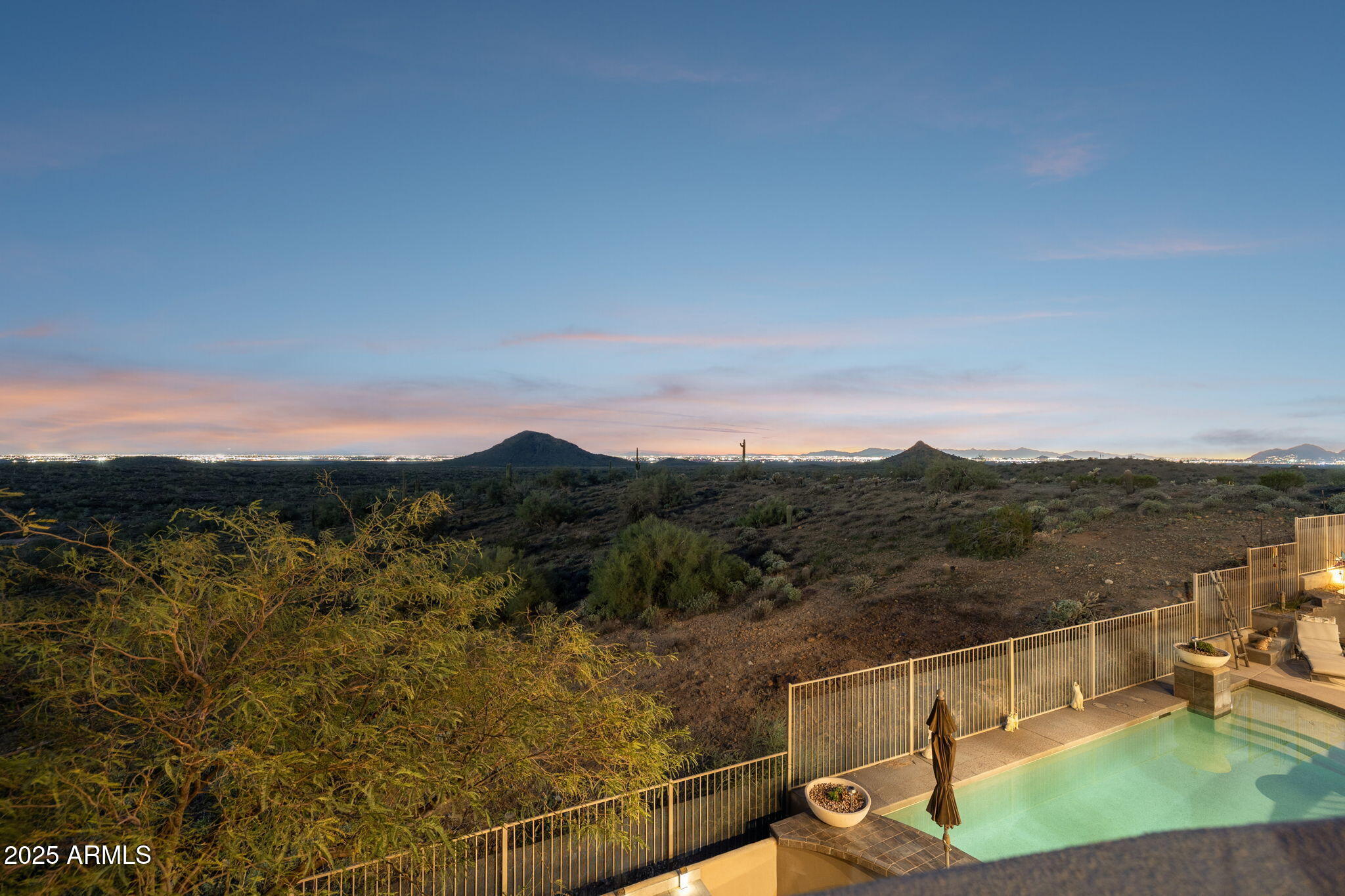 15105 E CAMELVIEW Drive