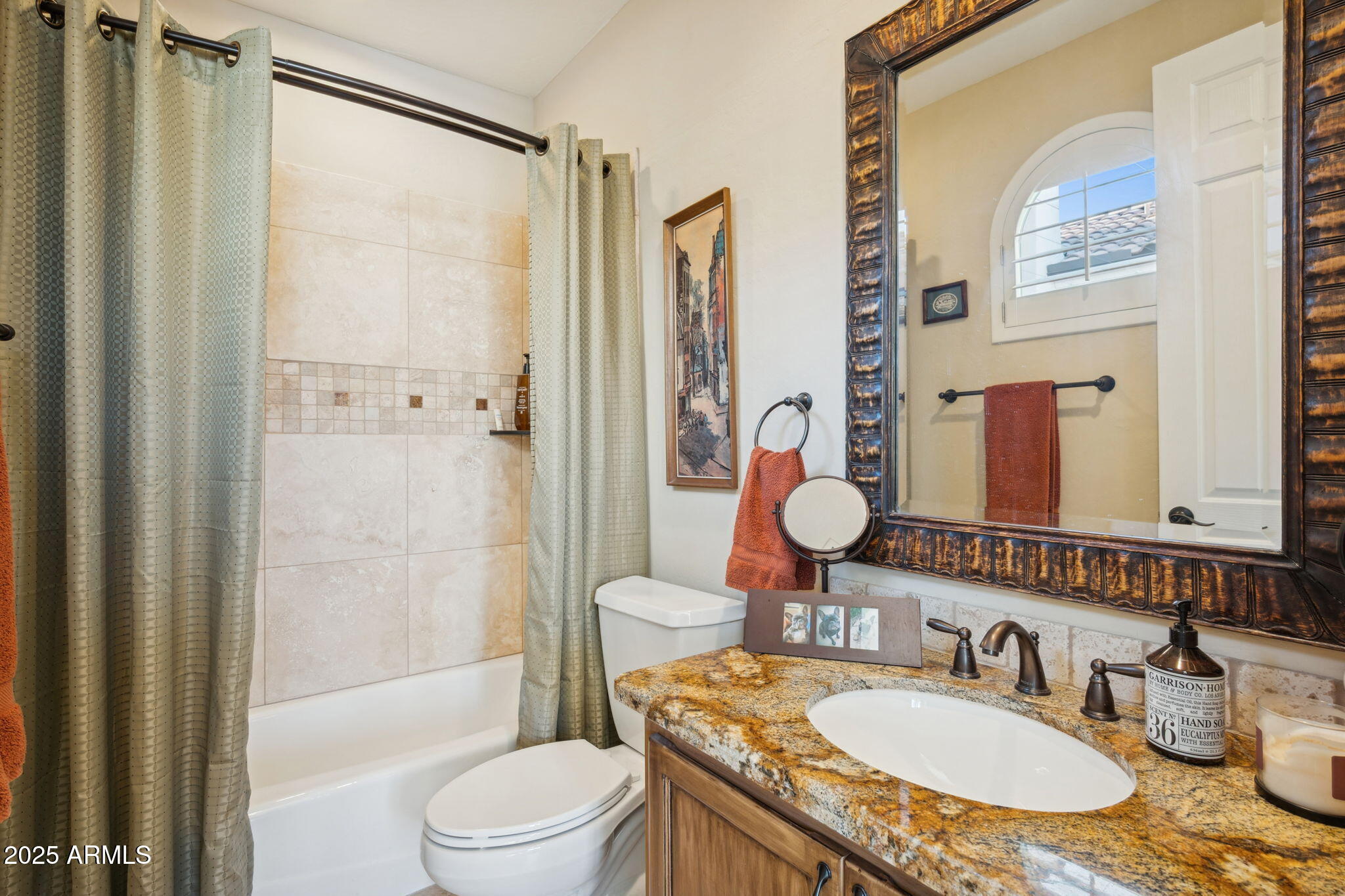 8265 E Hoverland Road