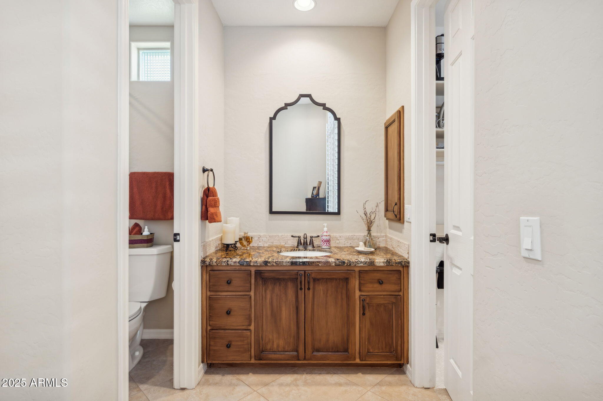 8265 E Hoverland Road