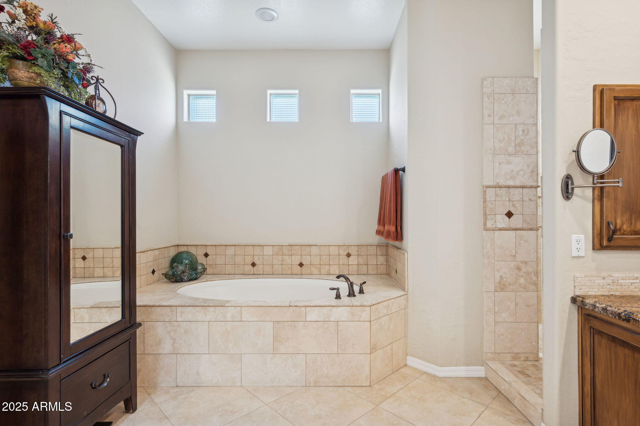 8265 E Hoverland Road