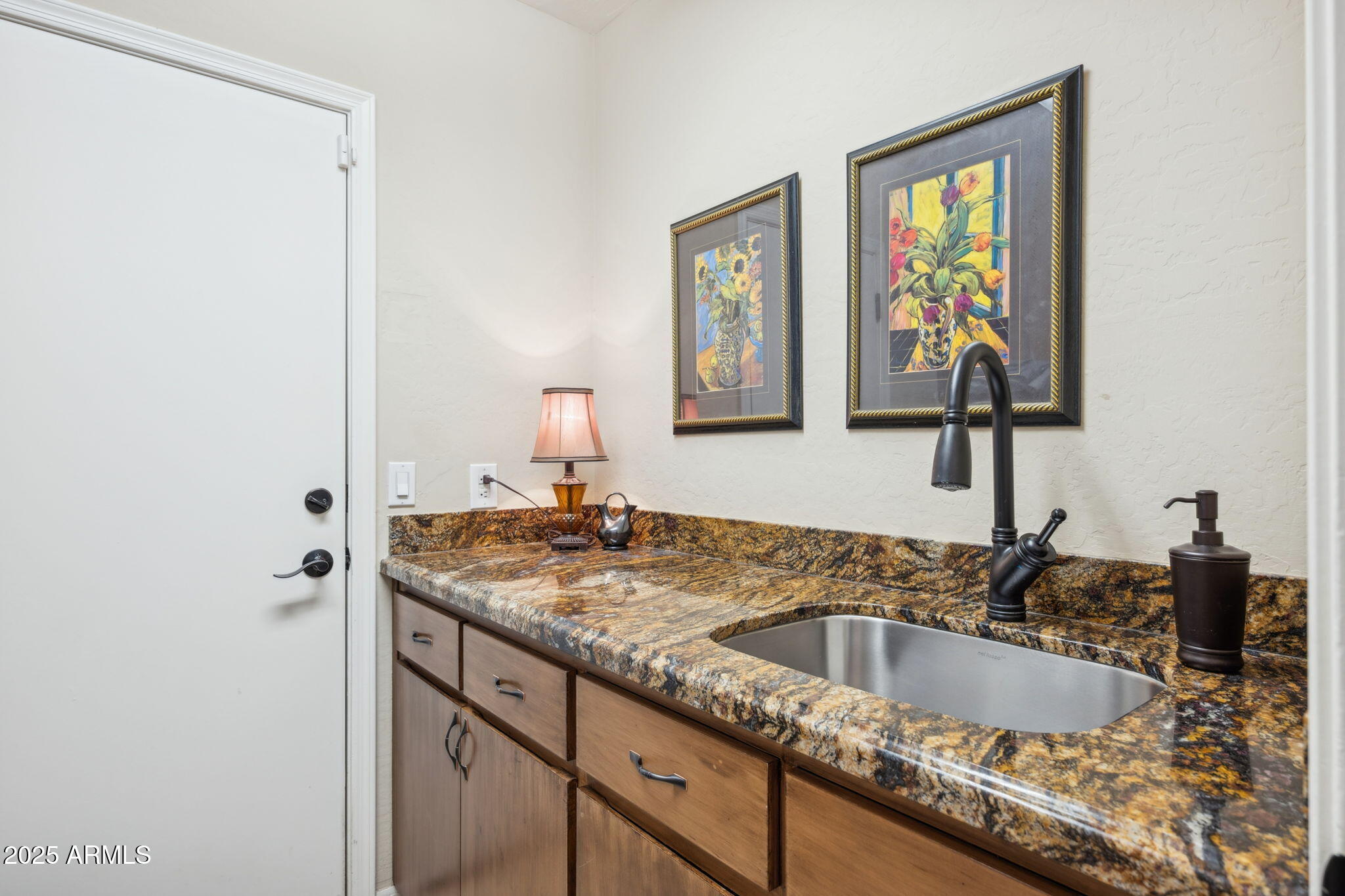 8265 E Hoverland Road