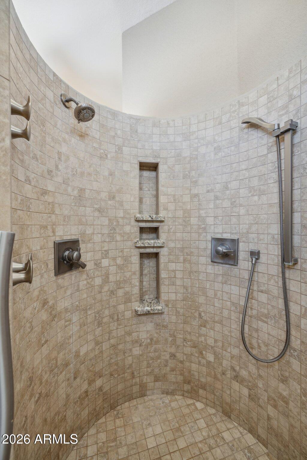 11811 N SPOTTED HORSE Way