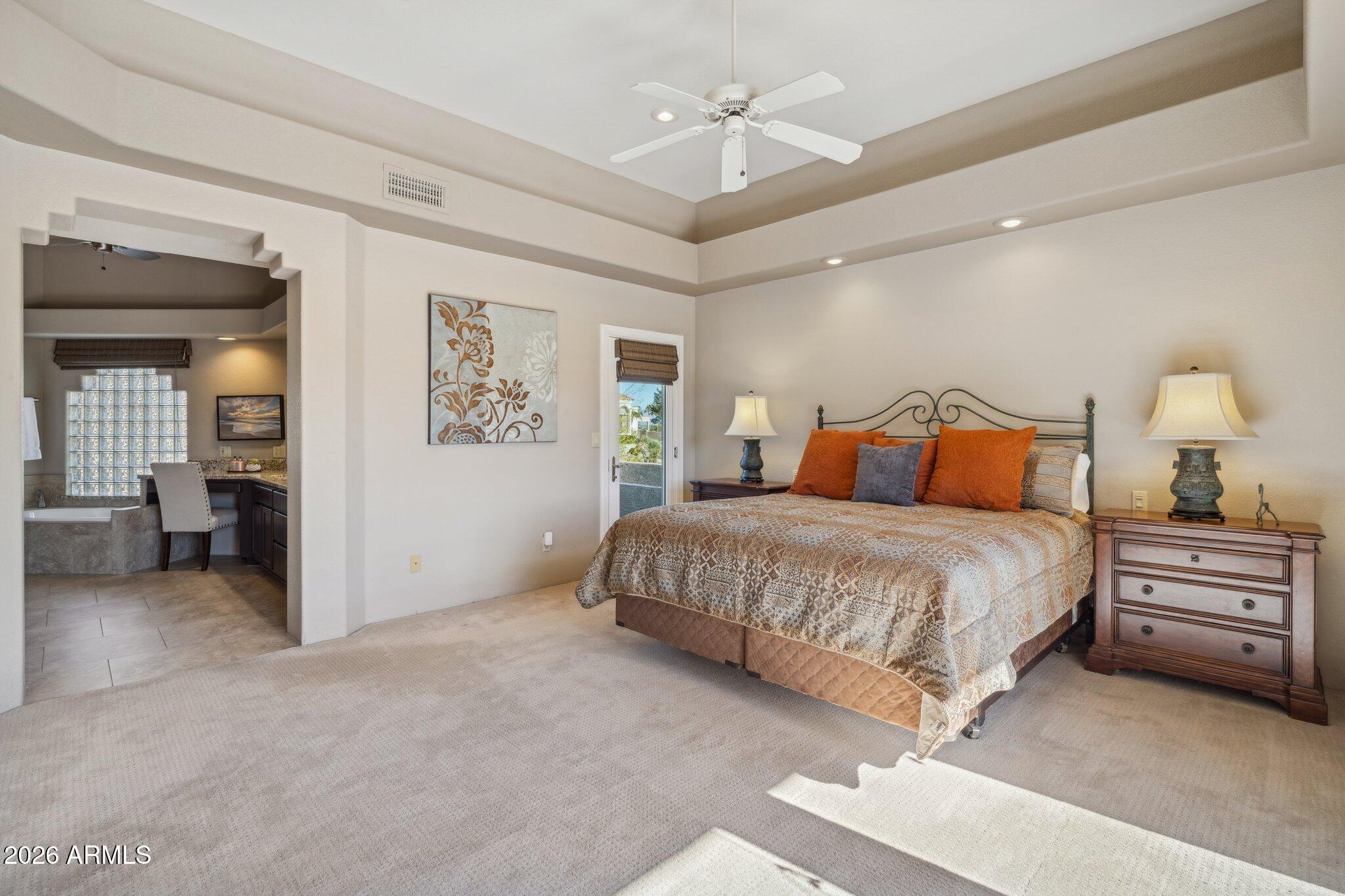 11811 N SPOTTED HORSE Way