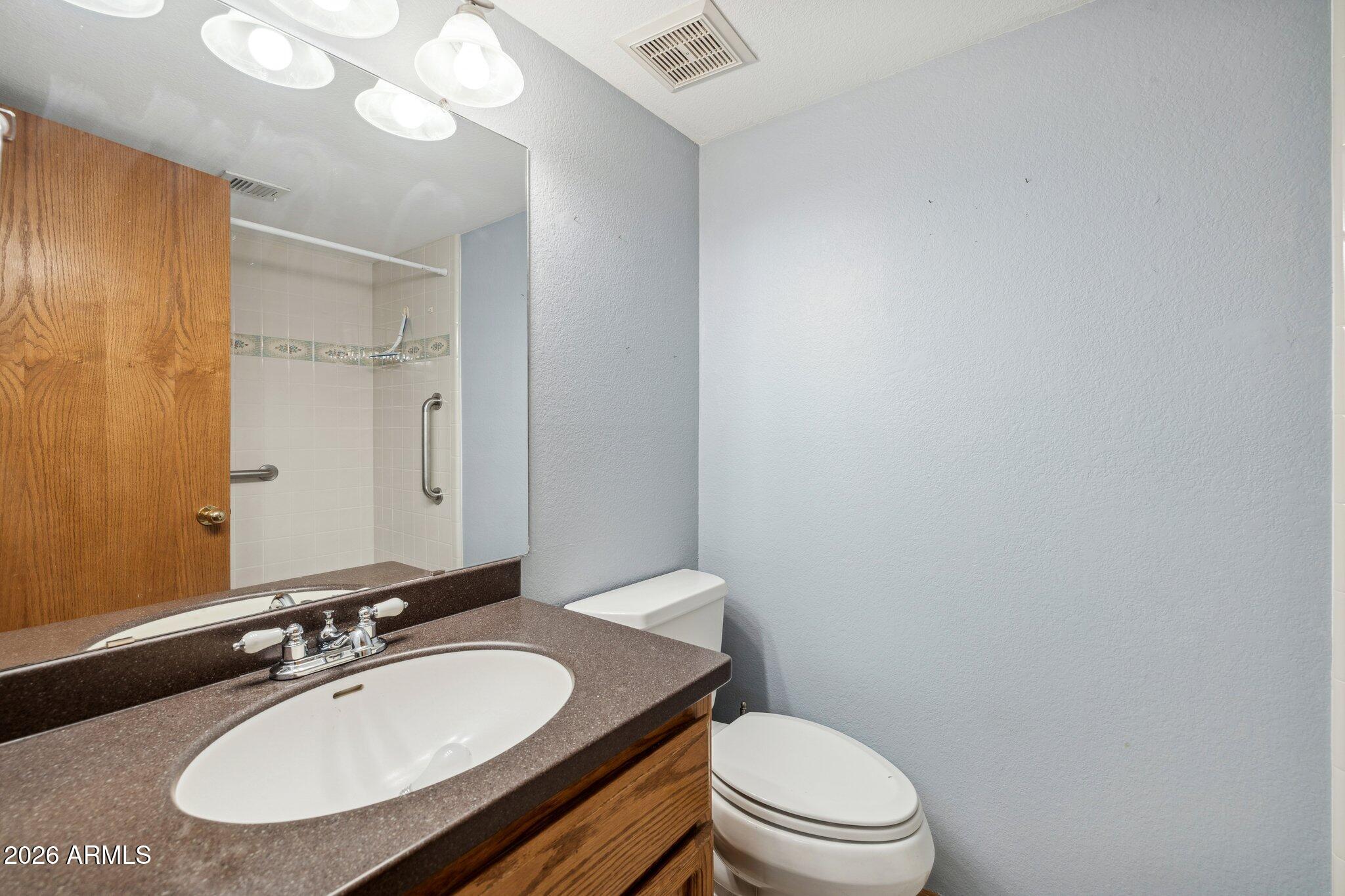 16108 E EMERALD Drive 204