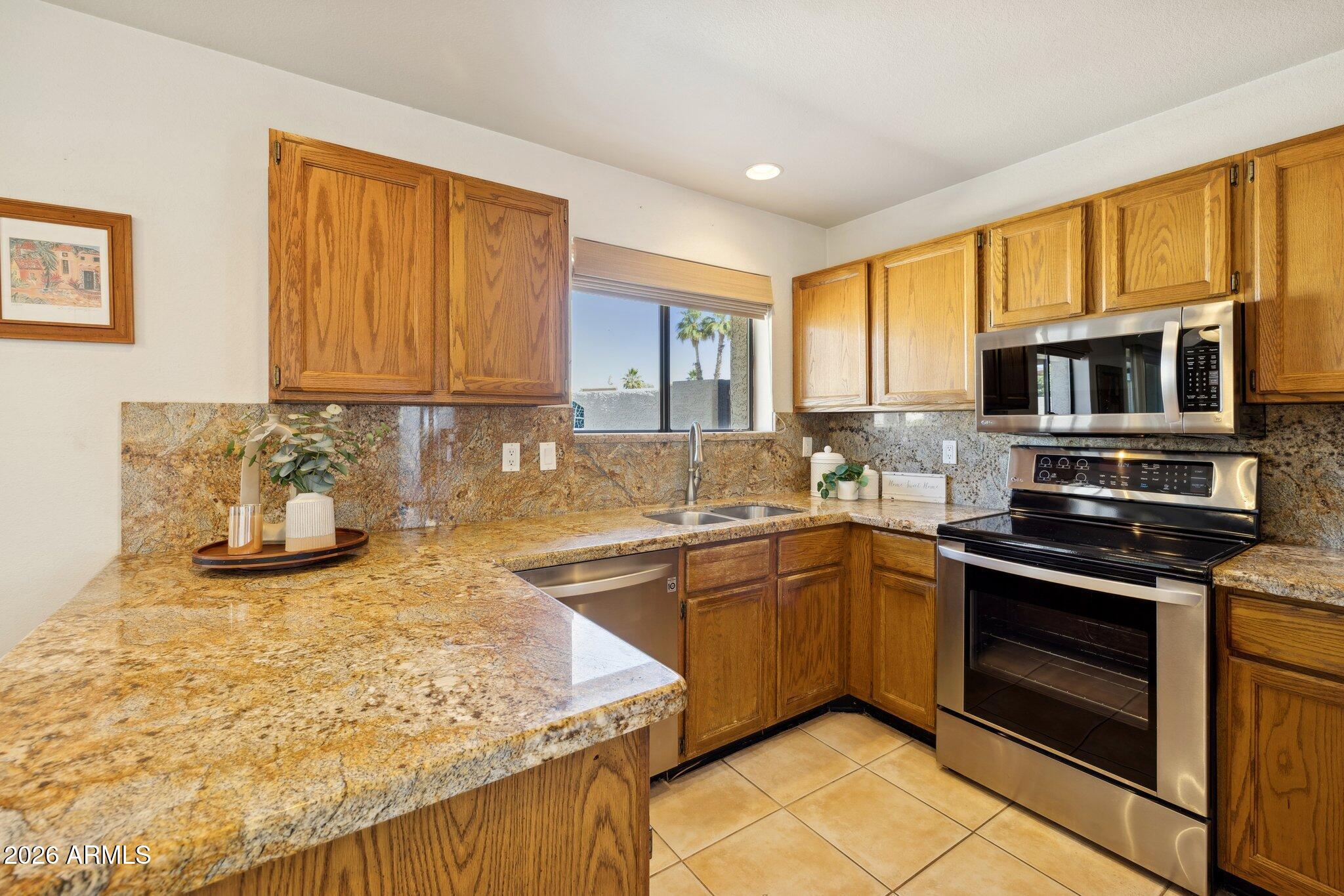 17004 E DEERSKIN Drive