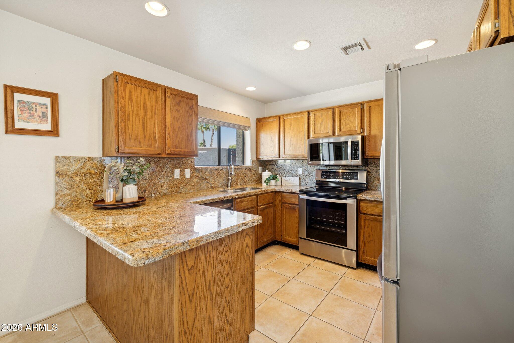 17004 E DEERSKIN Drive