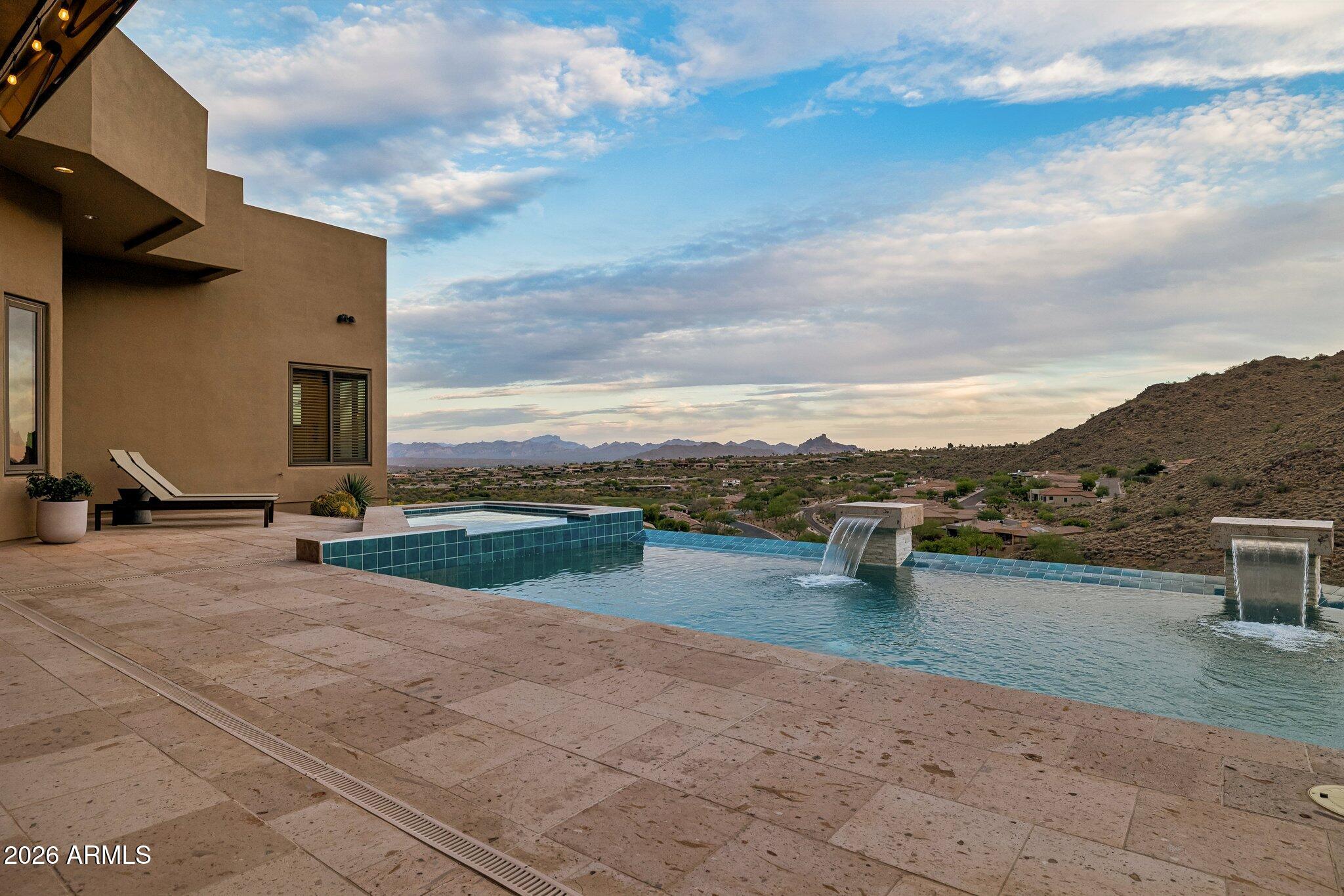 15055 E SUNDOWN Drive