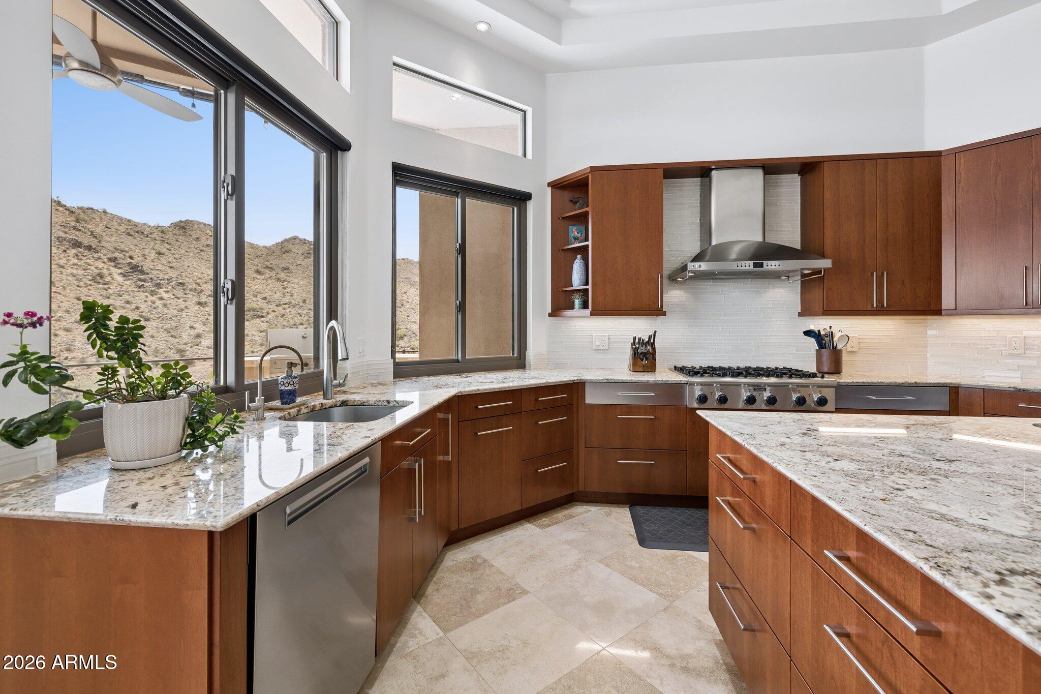 15055 E SUNDOWN Drive