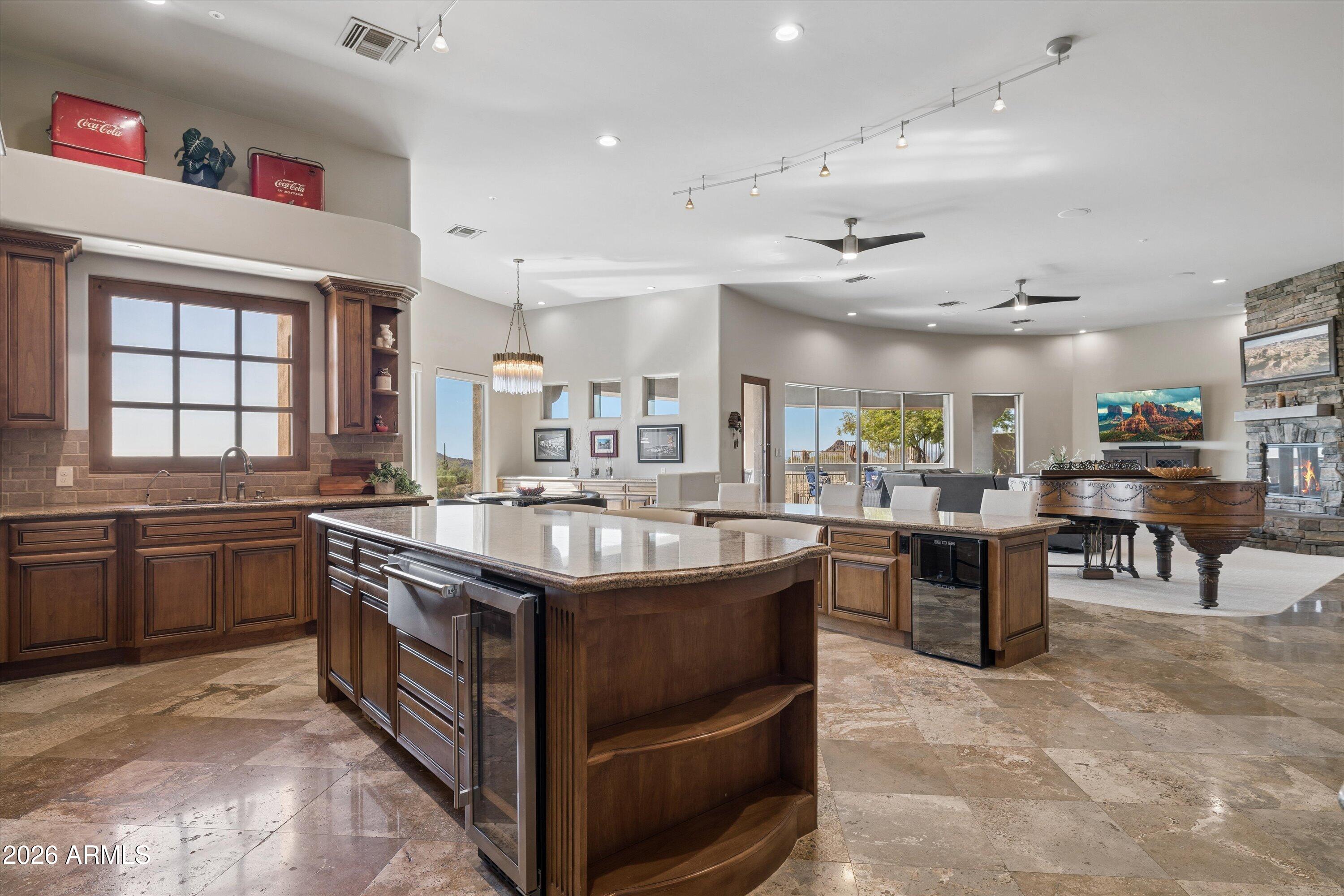 15105 E CAMELVIEW Drive