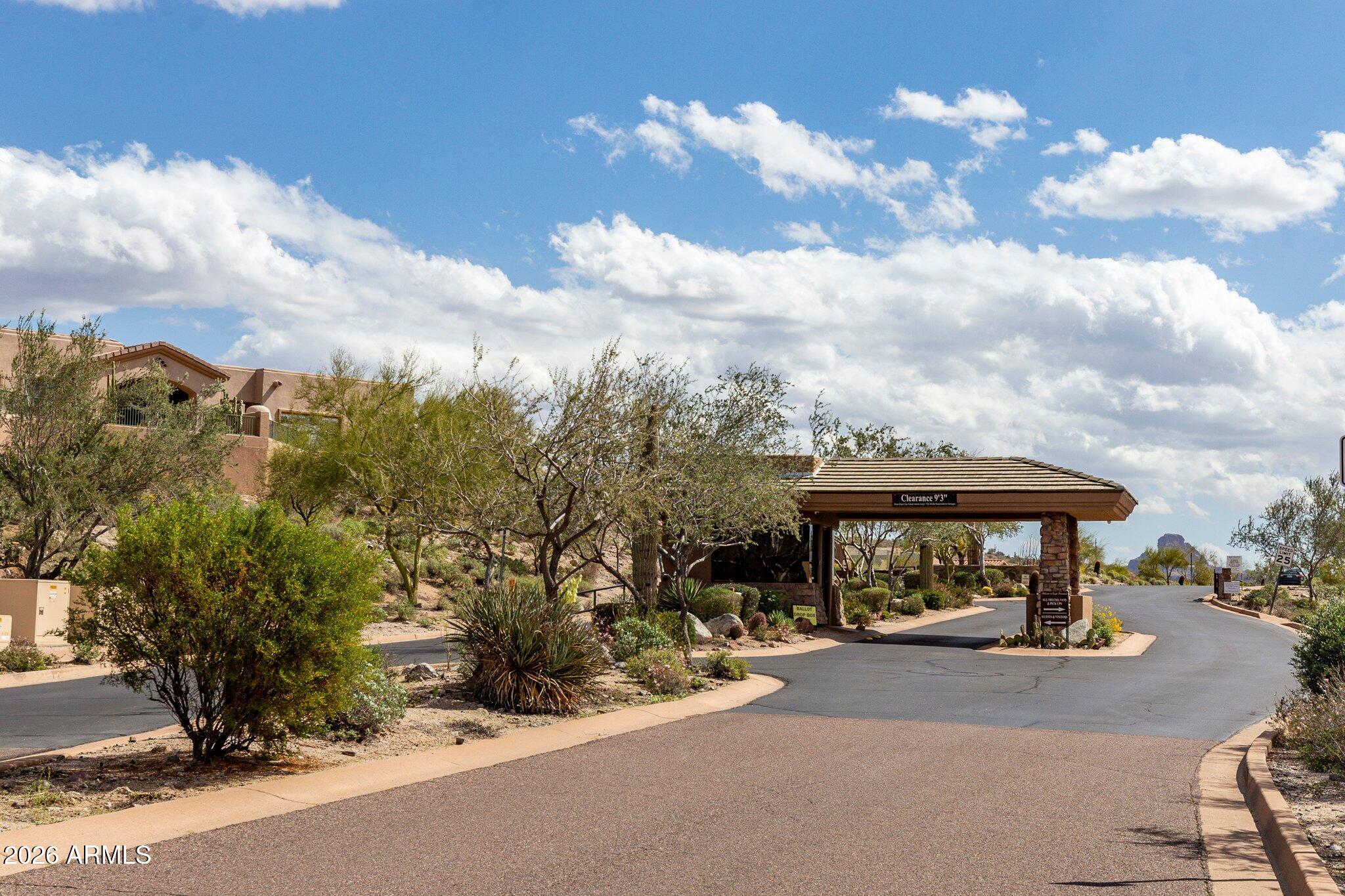 15105 E CAMELVIEW Drive