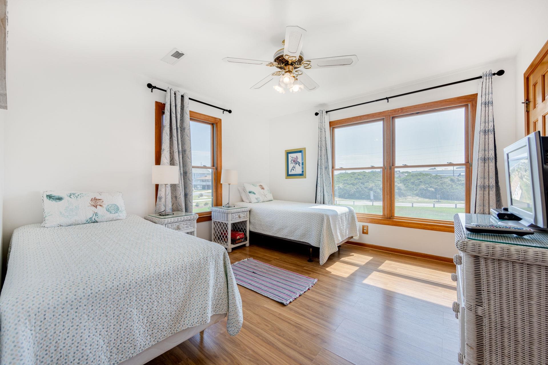 3836 N Virginia Dare Trail Unit J6