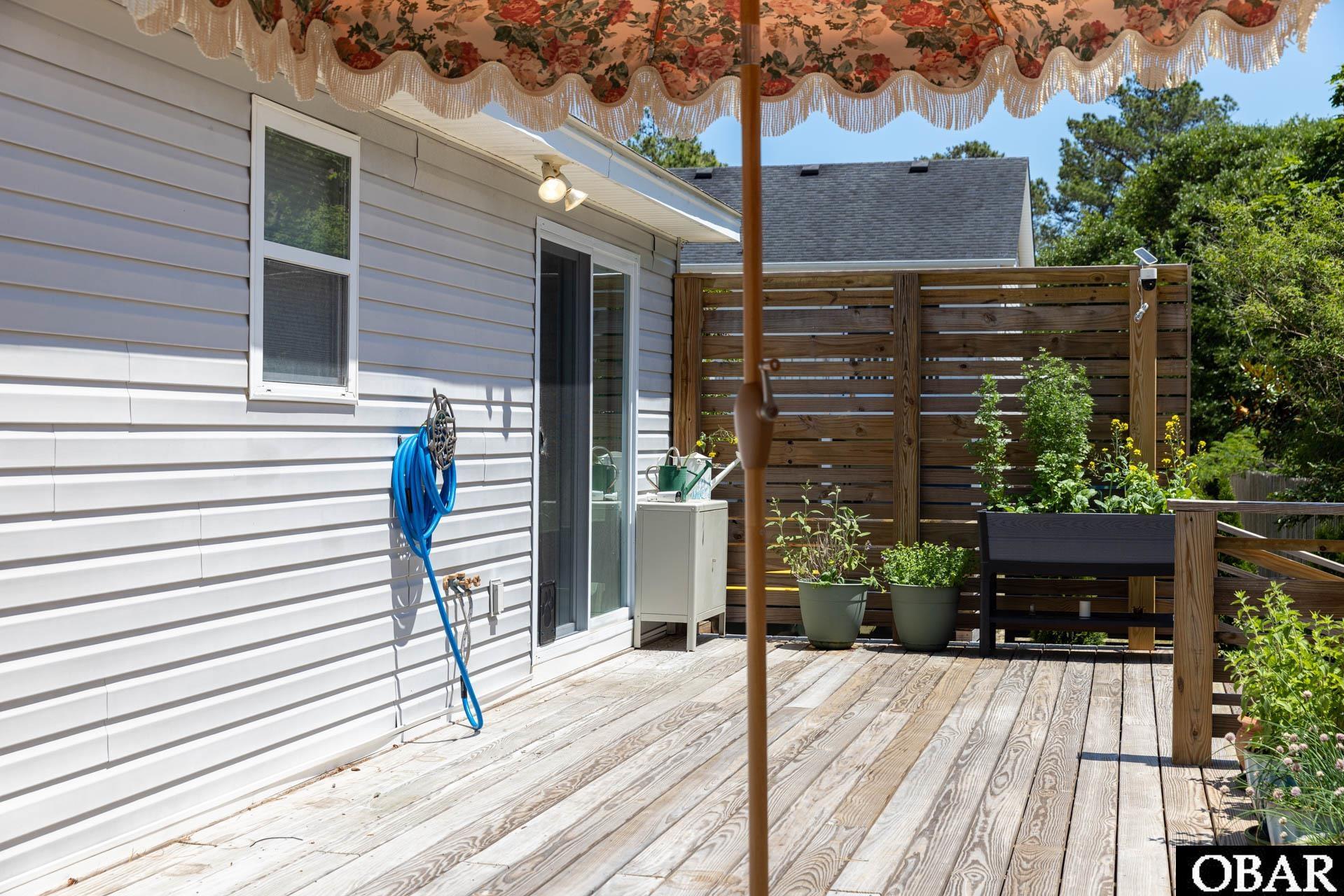 903 W Holly Street