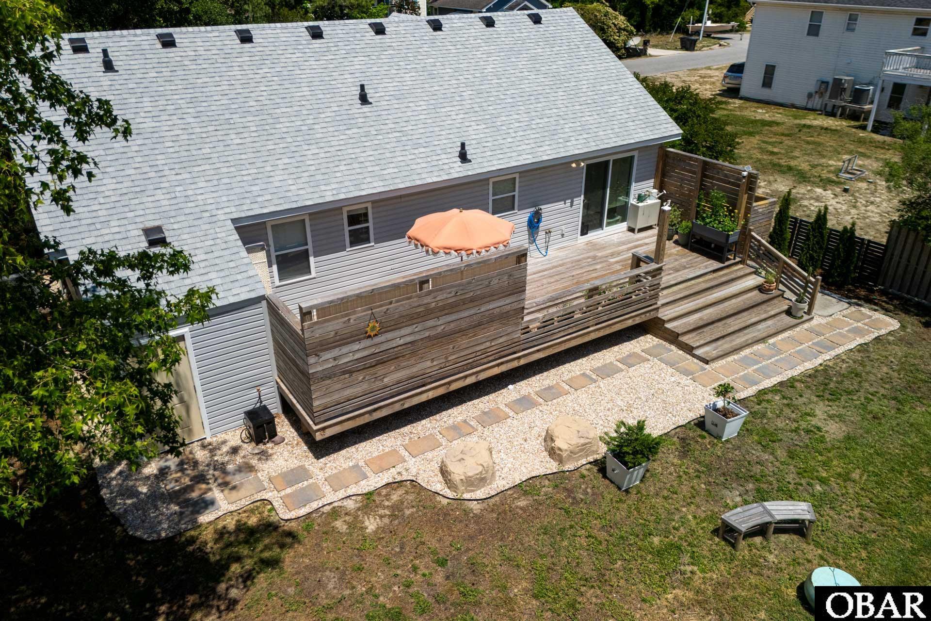 903 W Holly Street