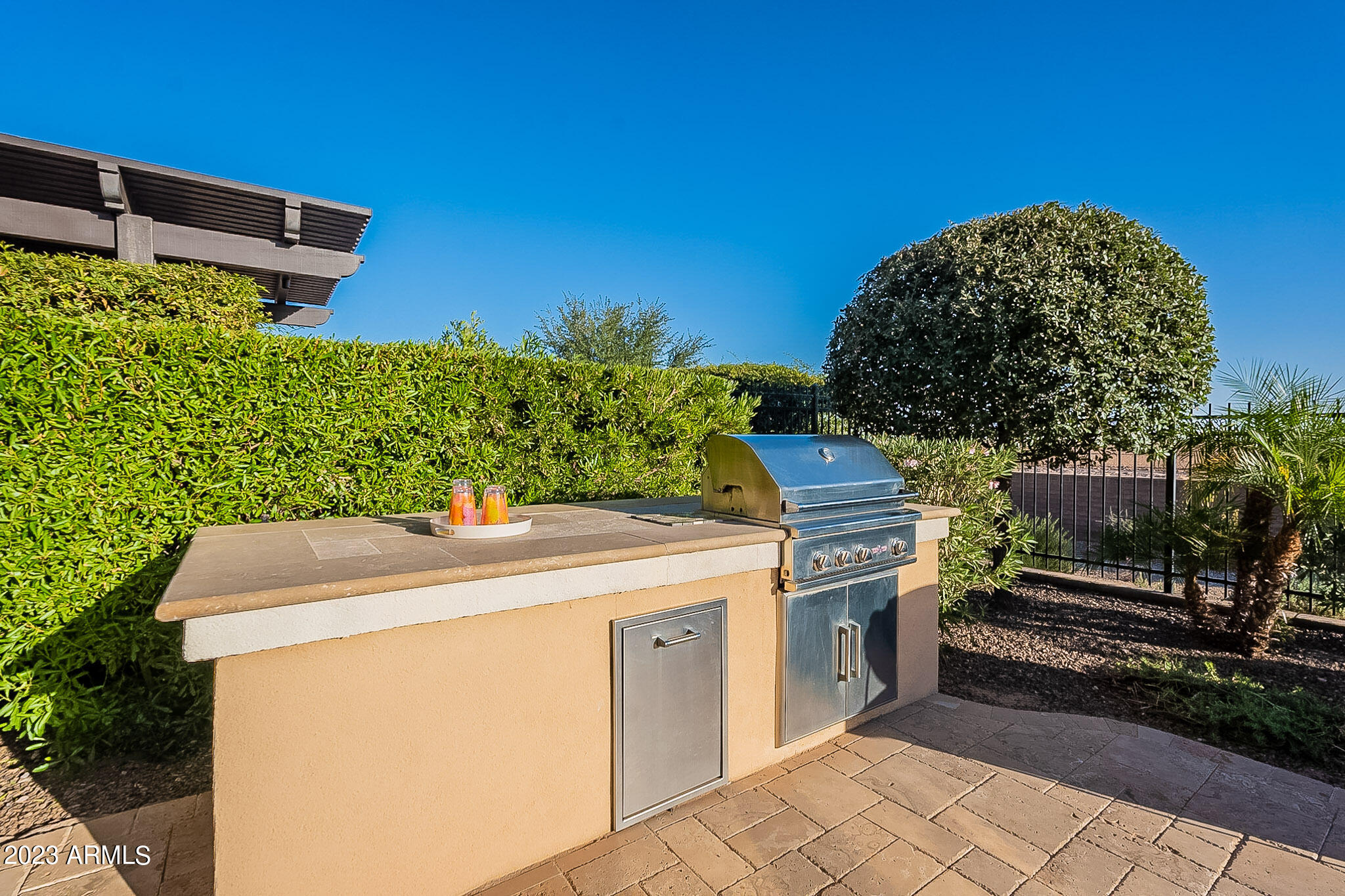 1303 E COPPER Hollow