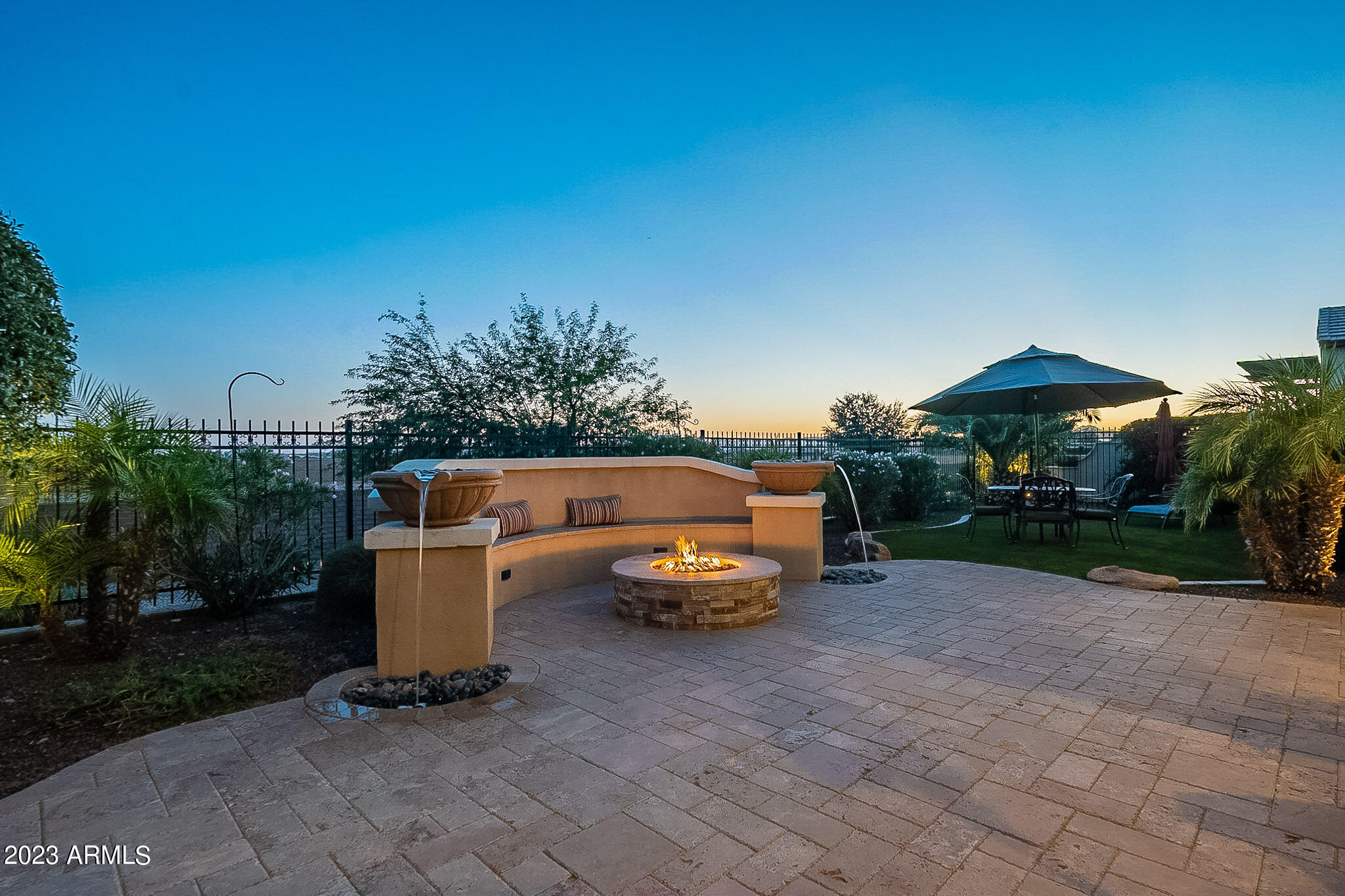 1303 E COPPER Hollow