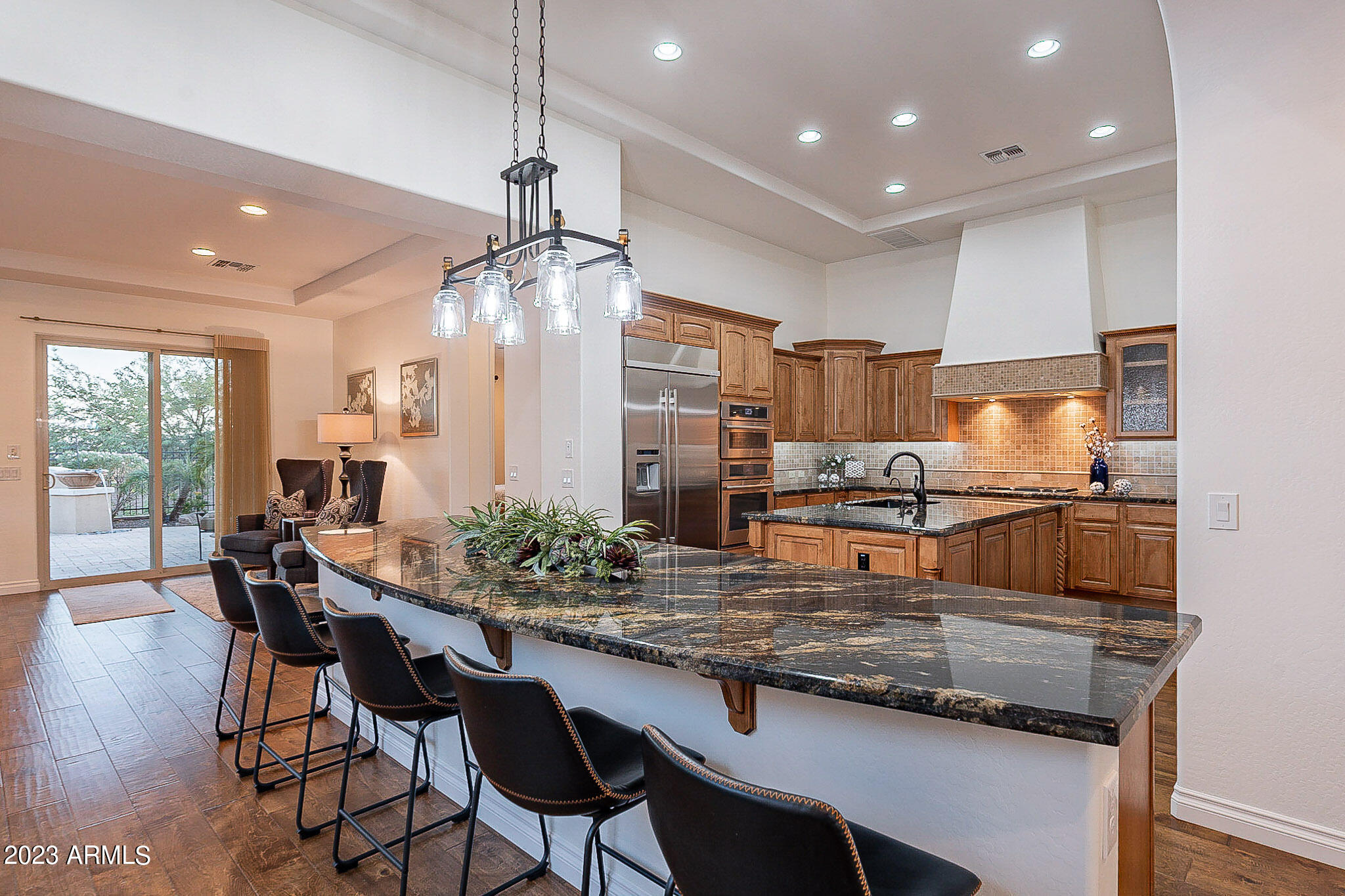 1303 E COPPER Hollow