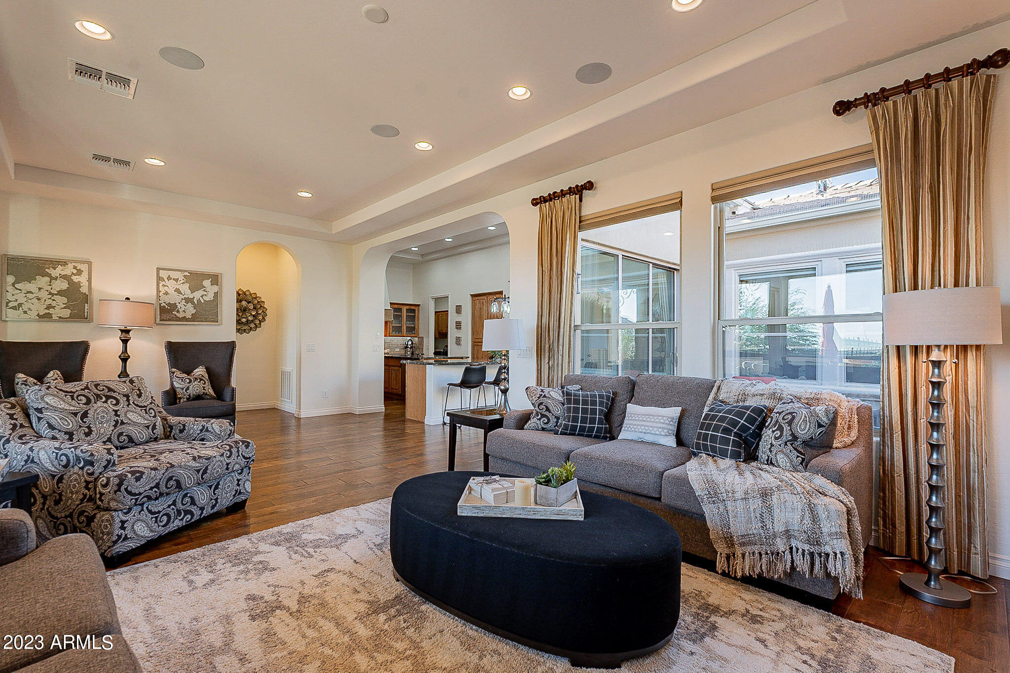 1303 E COPPER Hollow