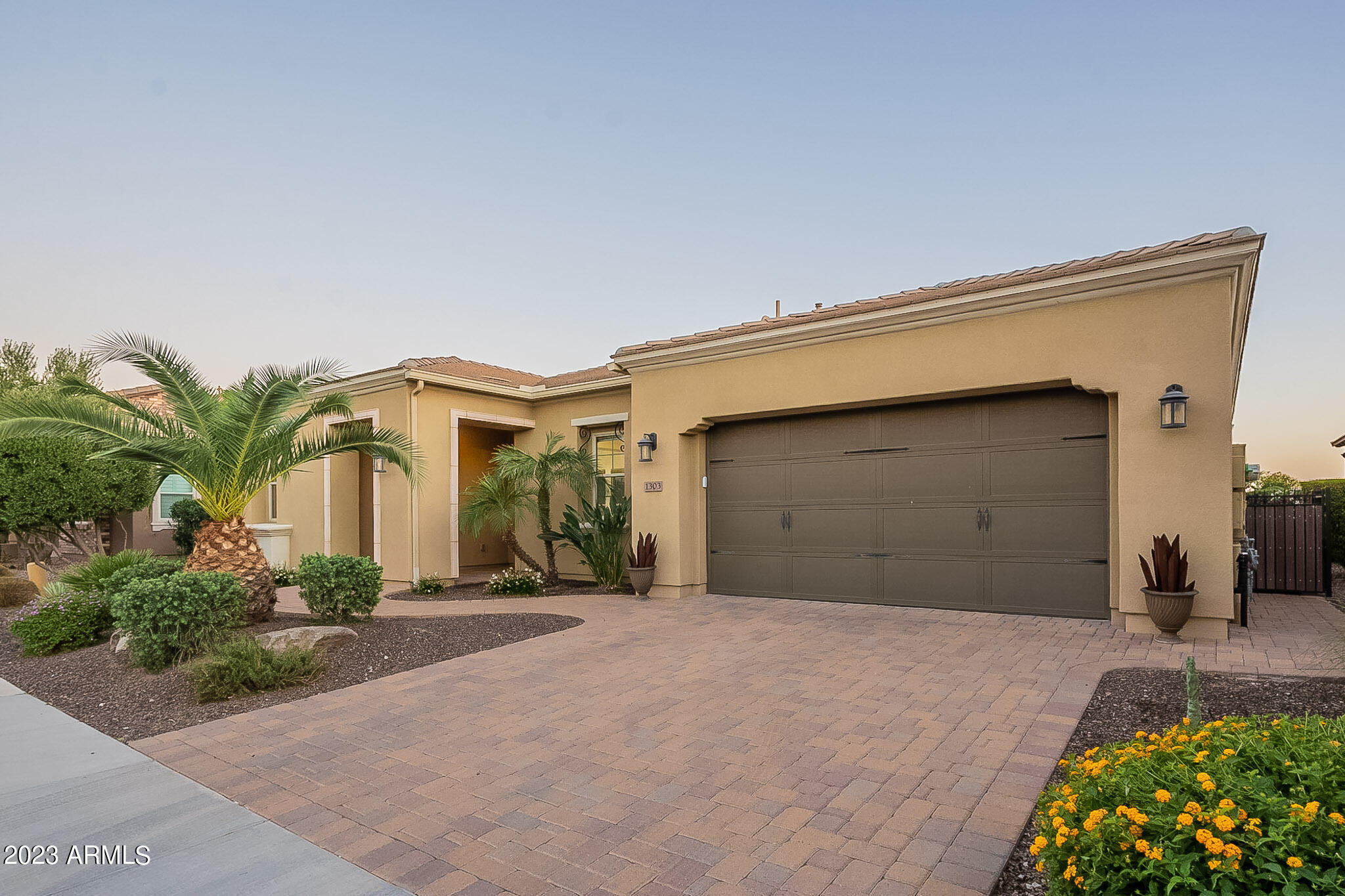 1303 E COPPER Hollow