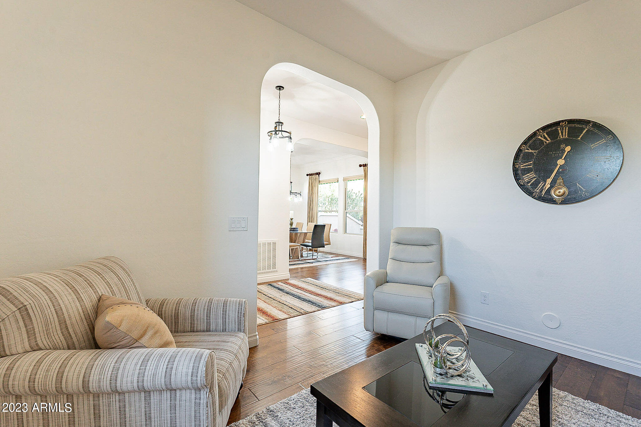 1303 E COPPER Hollow