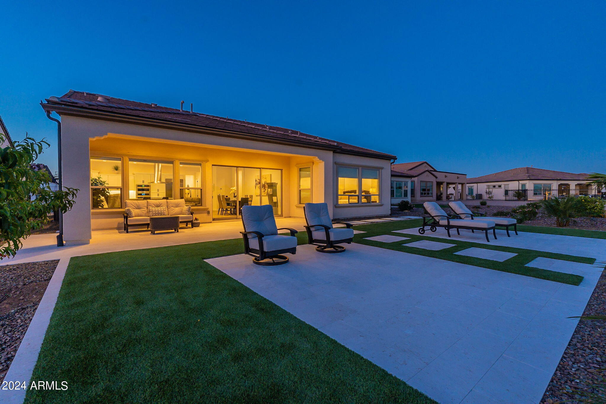 261 E BRACCIANO Avenue
