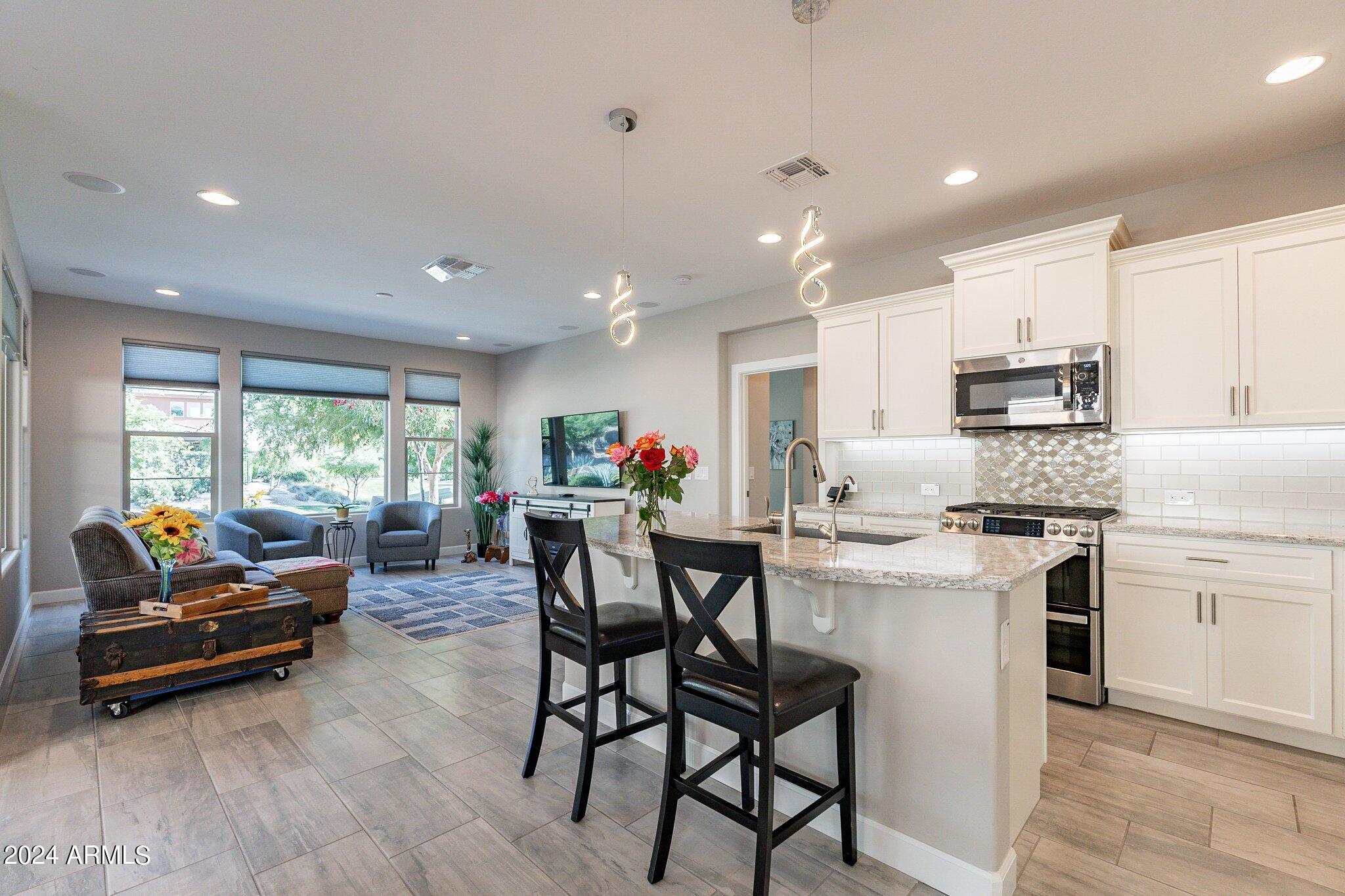 36259 N DESERT TEA Drive