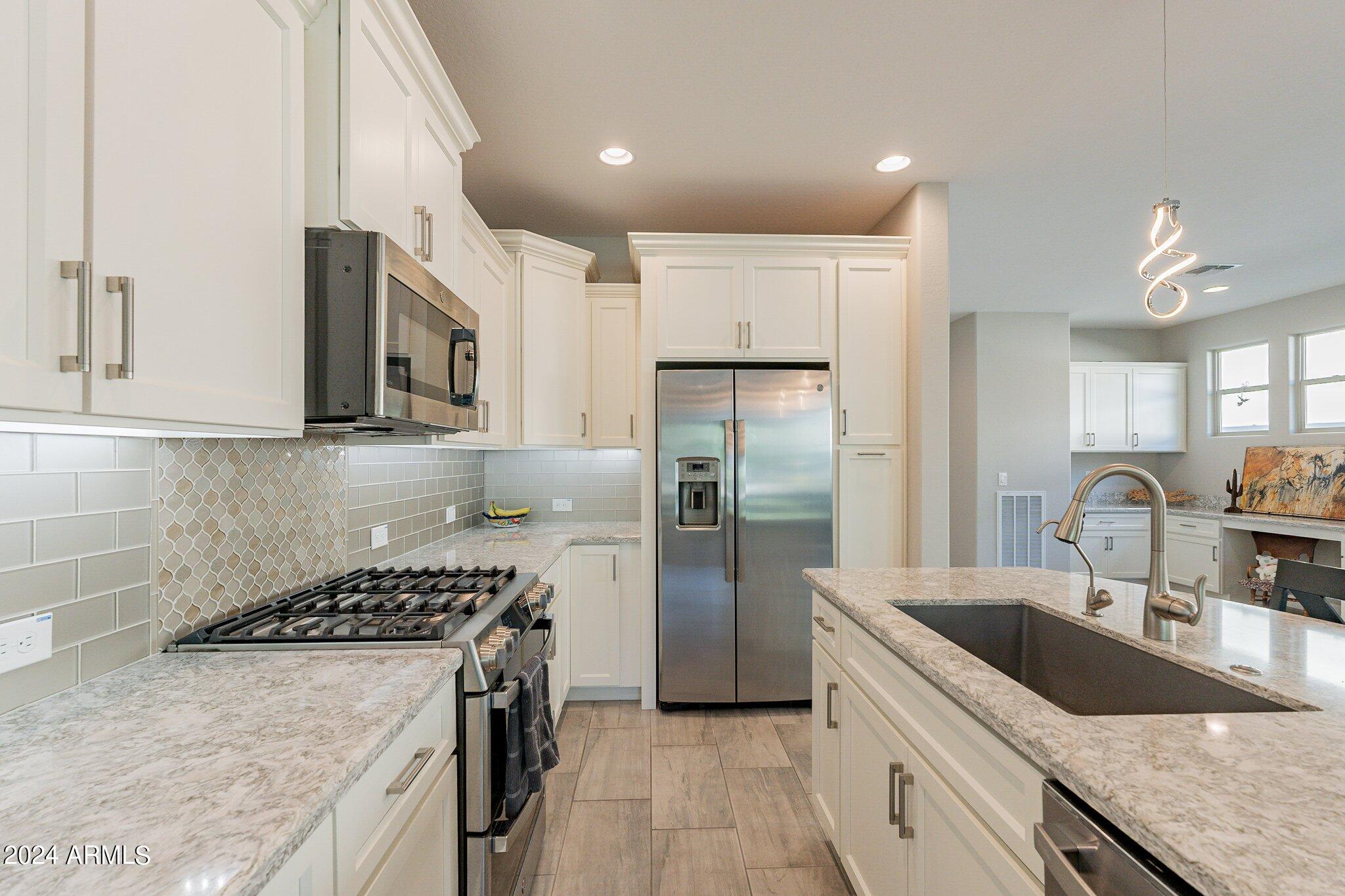 36259 N DESERT TEA Drive