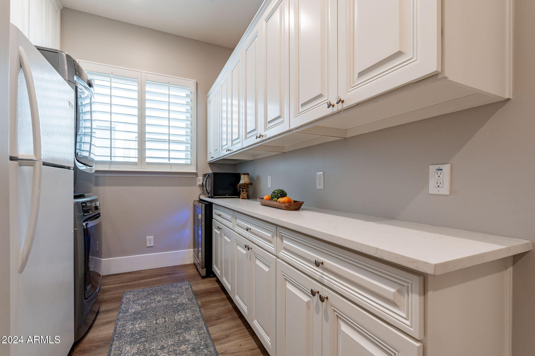 1449 E VERDE Boulevard