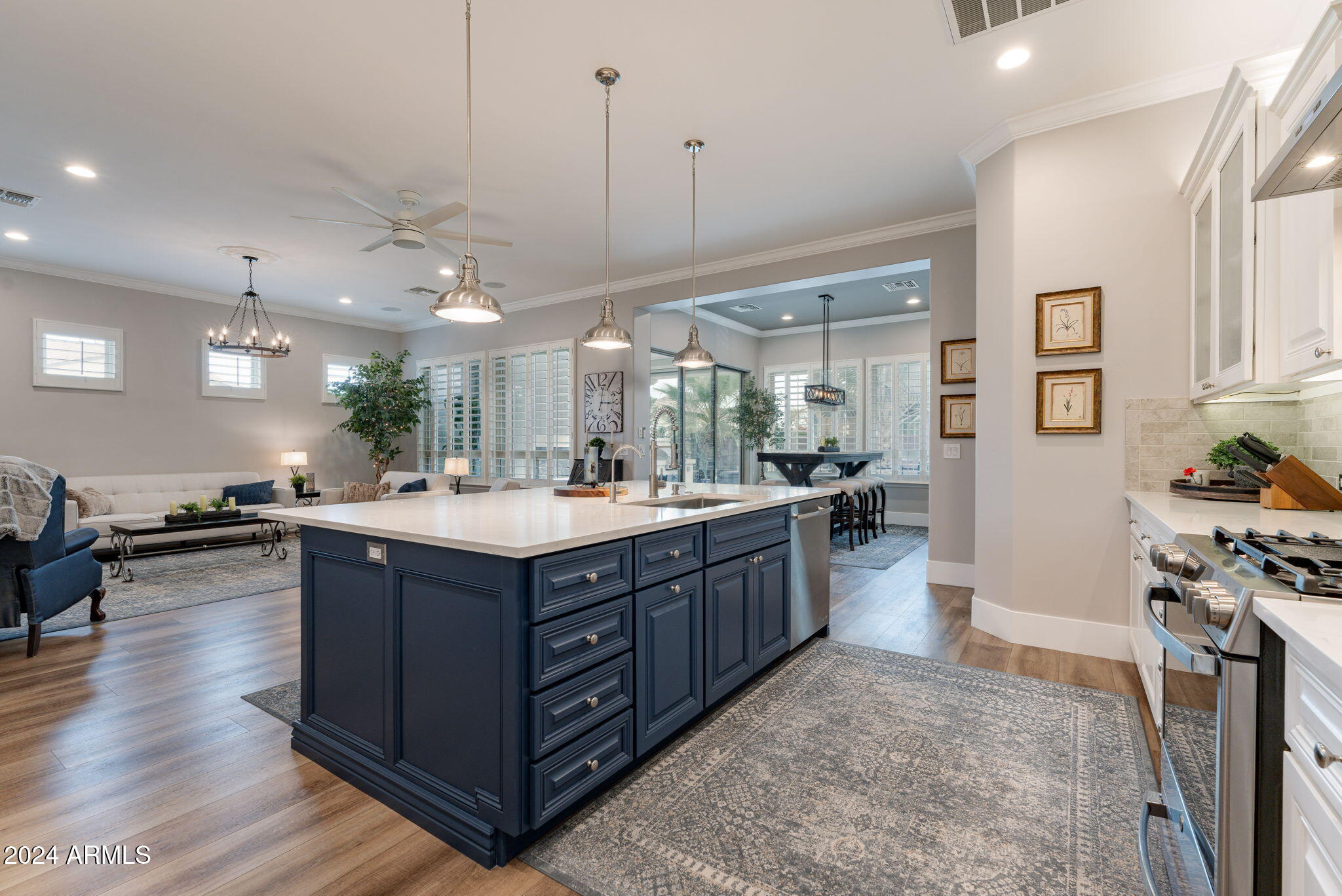 1449 E VERDE Boulevard