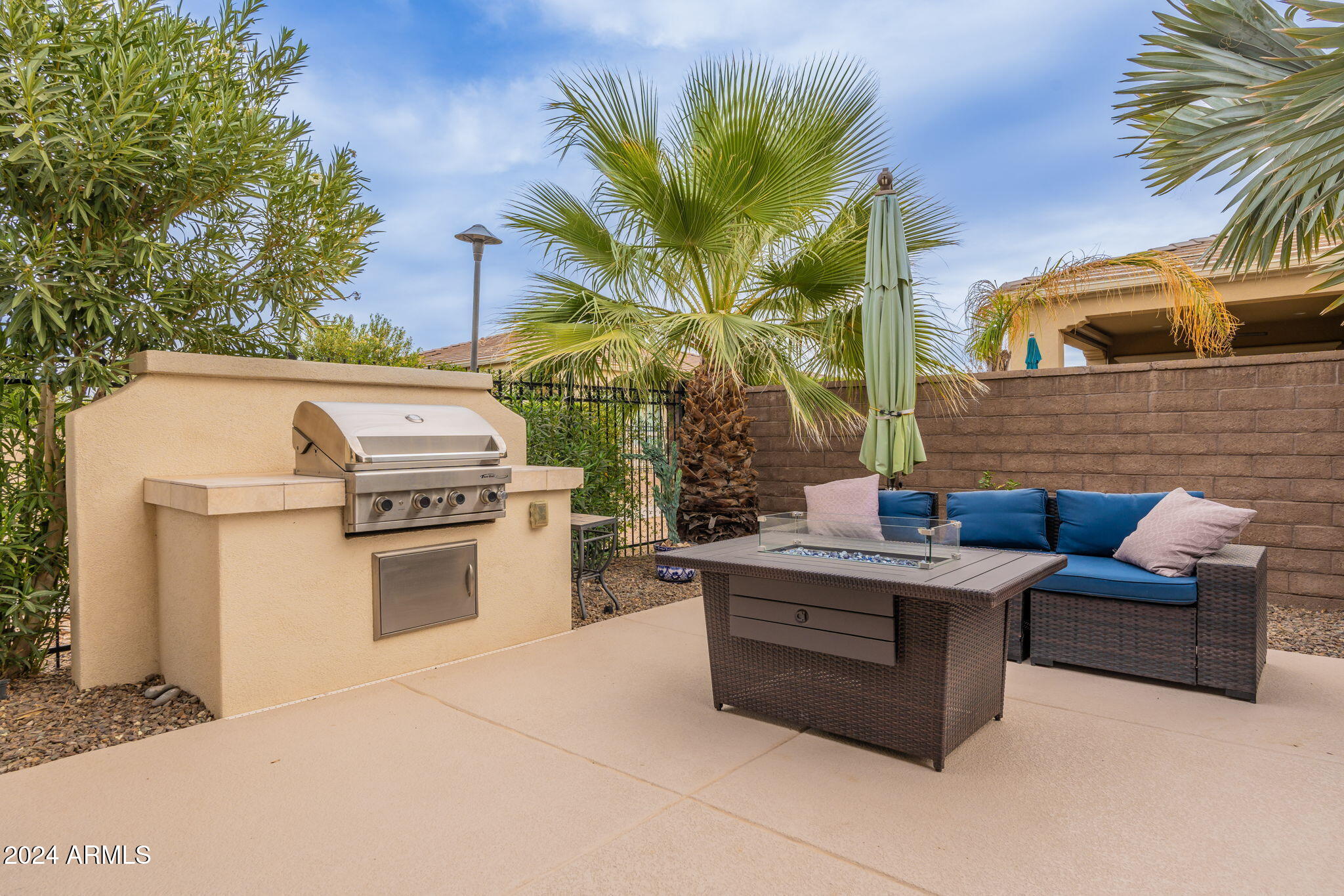 1449 E VERDE Boulevard