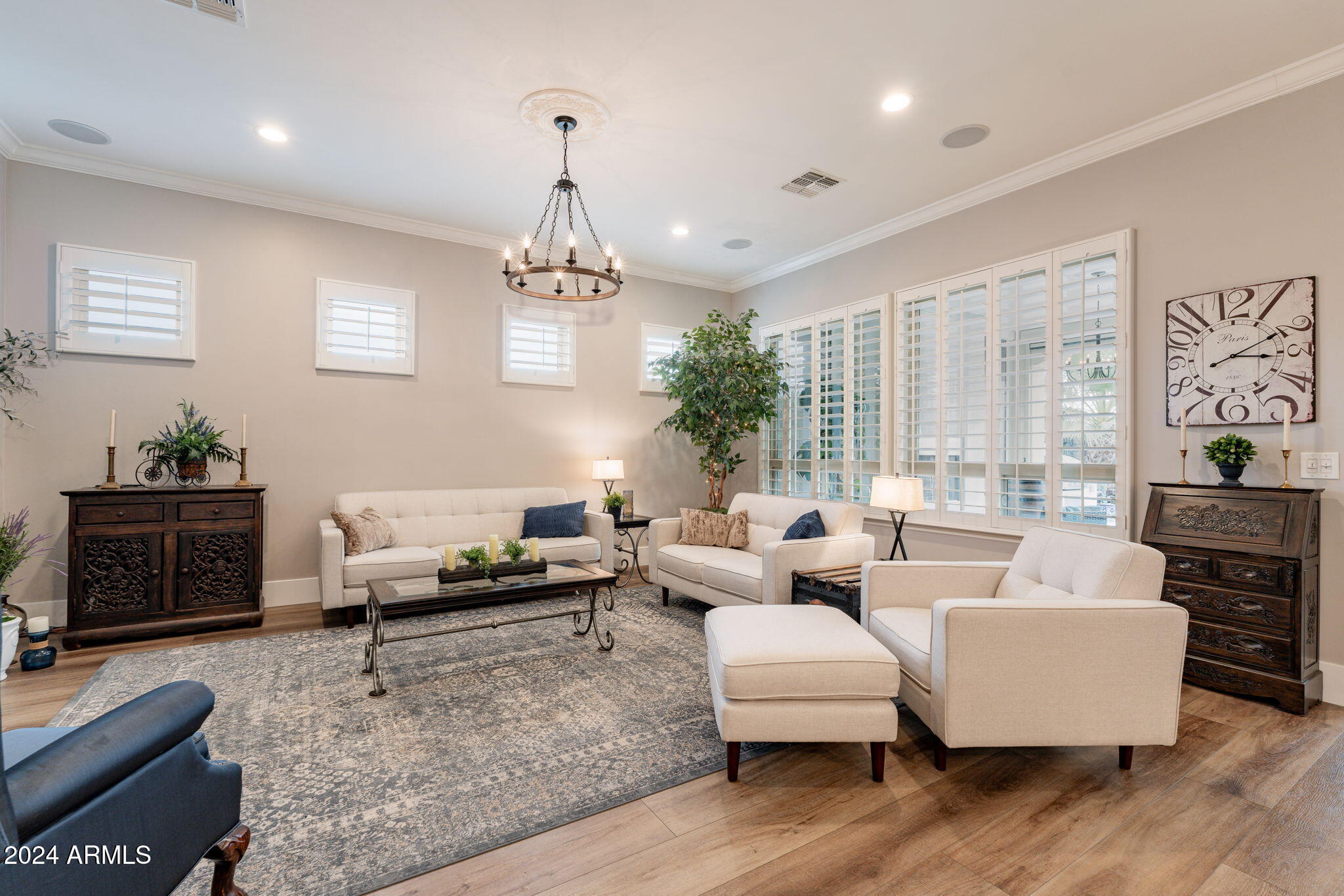 1449 E VERDE Boulevard