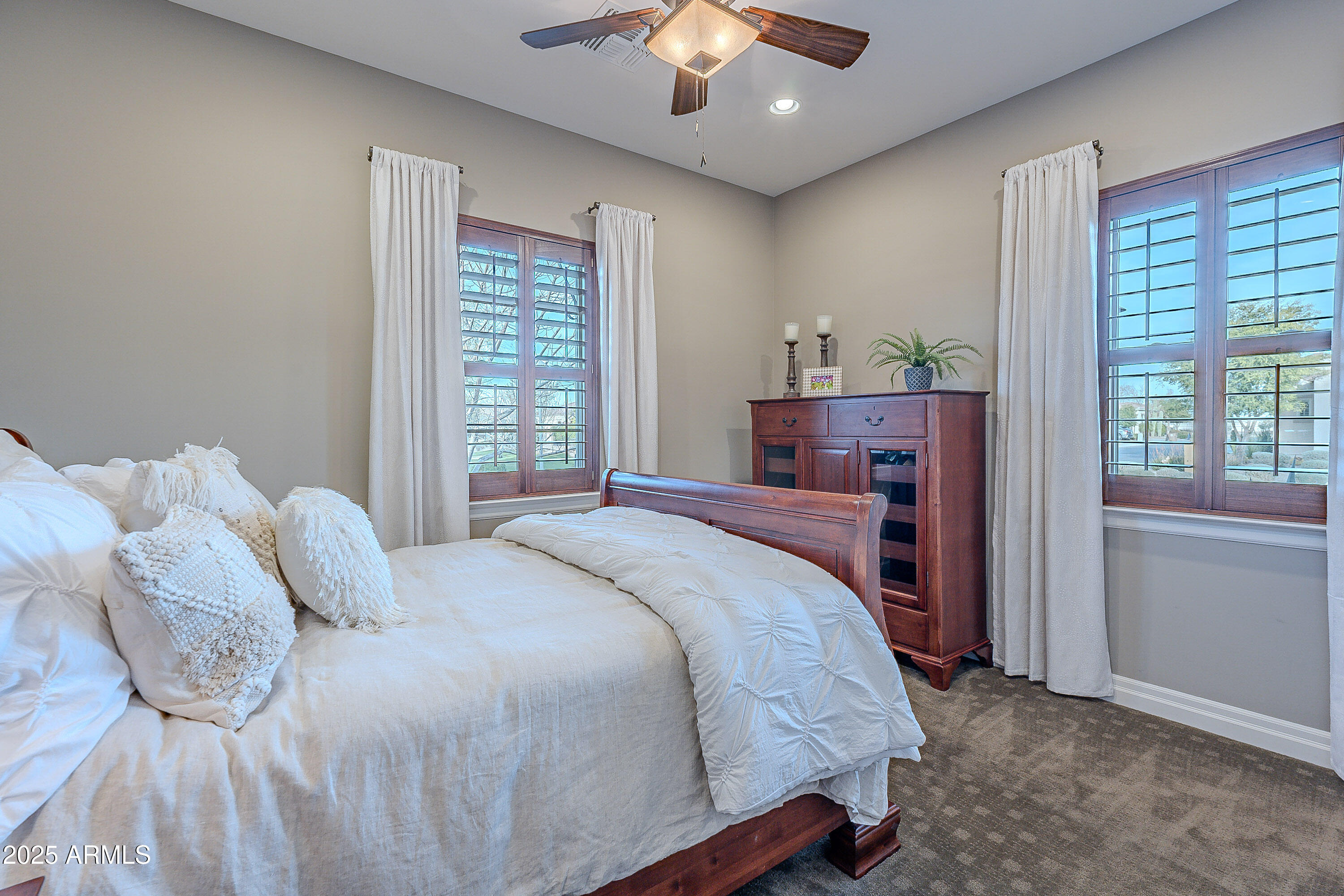 1697 E TANGELO Place