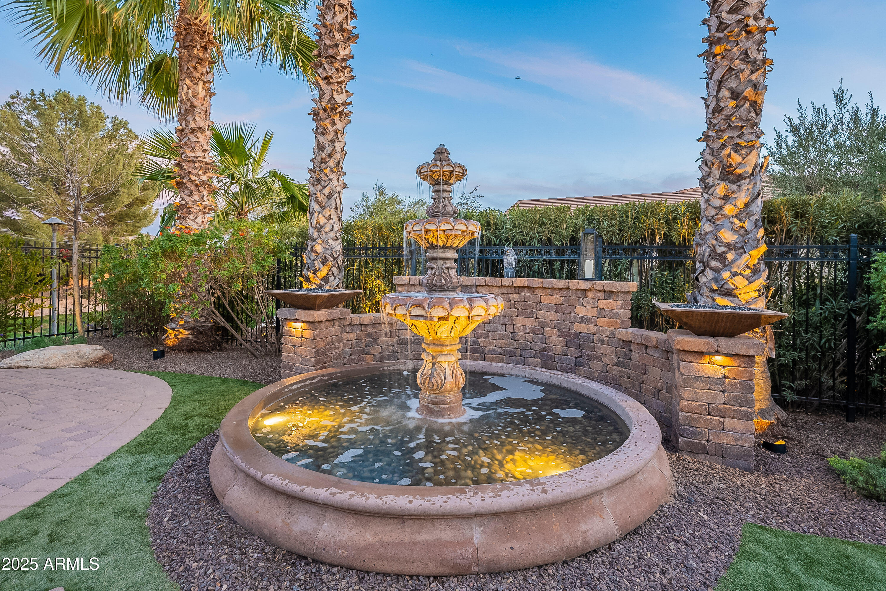 1697 E TANGELO Place