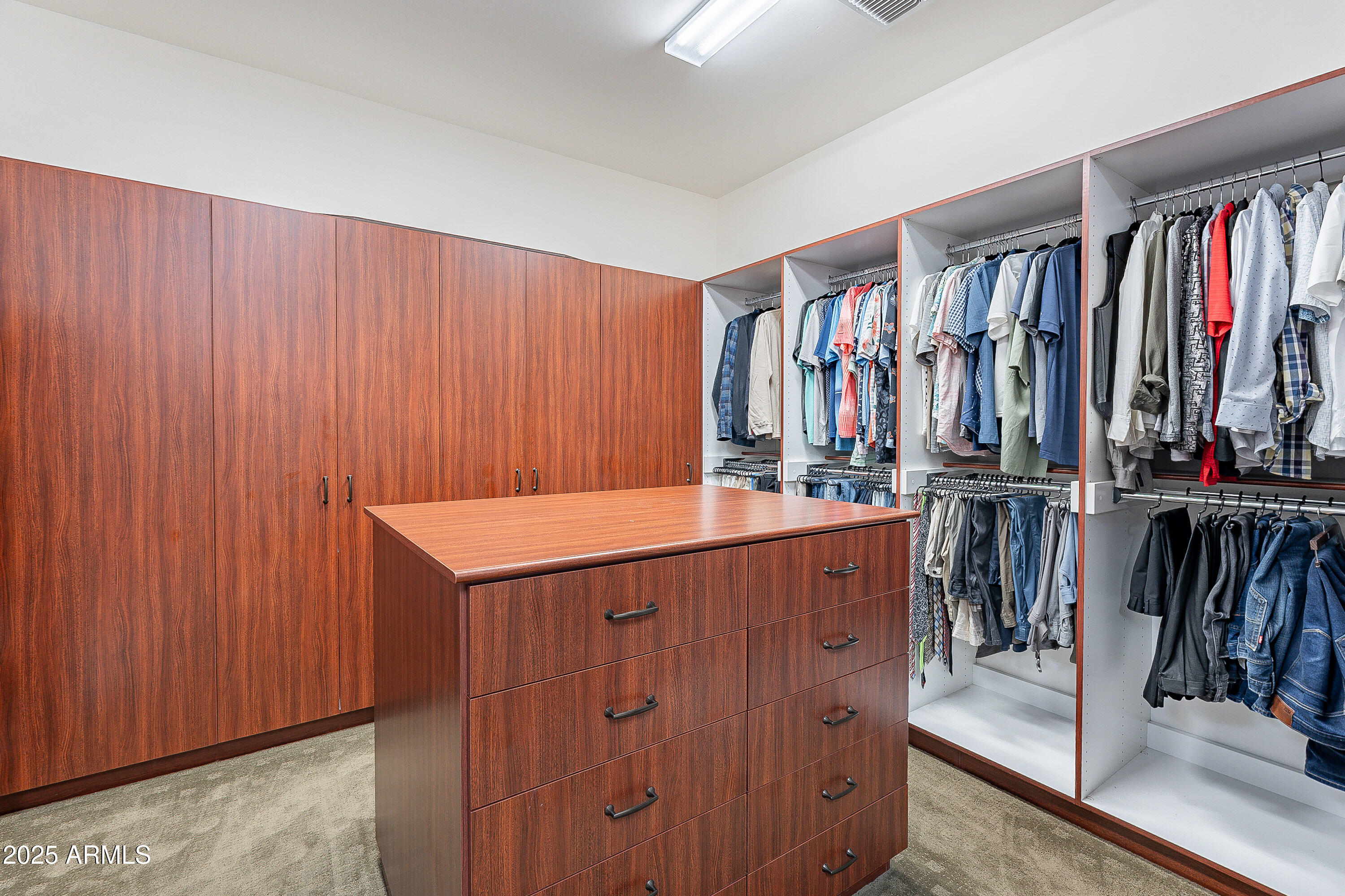 1697 E TANGELO Place