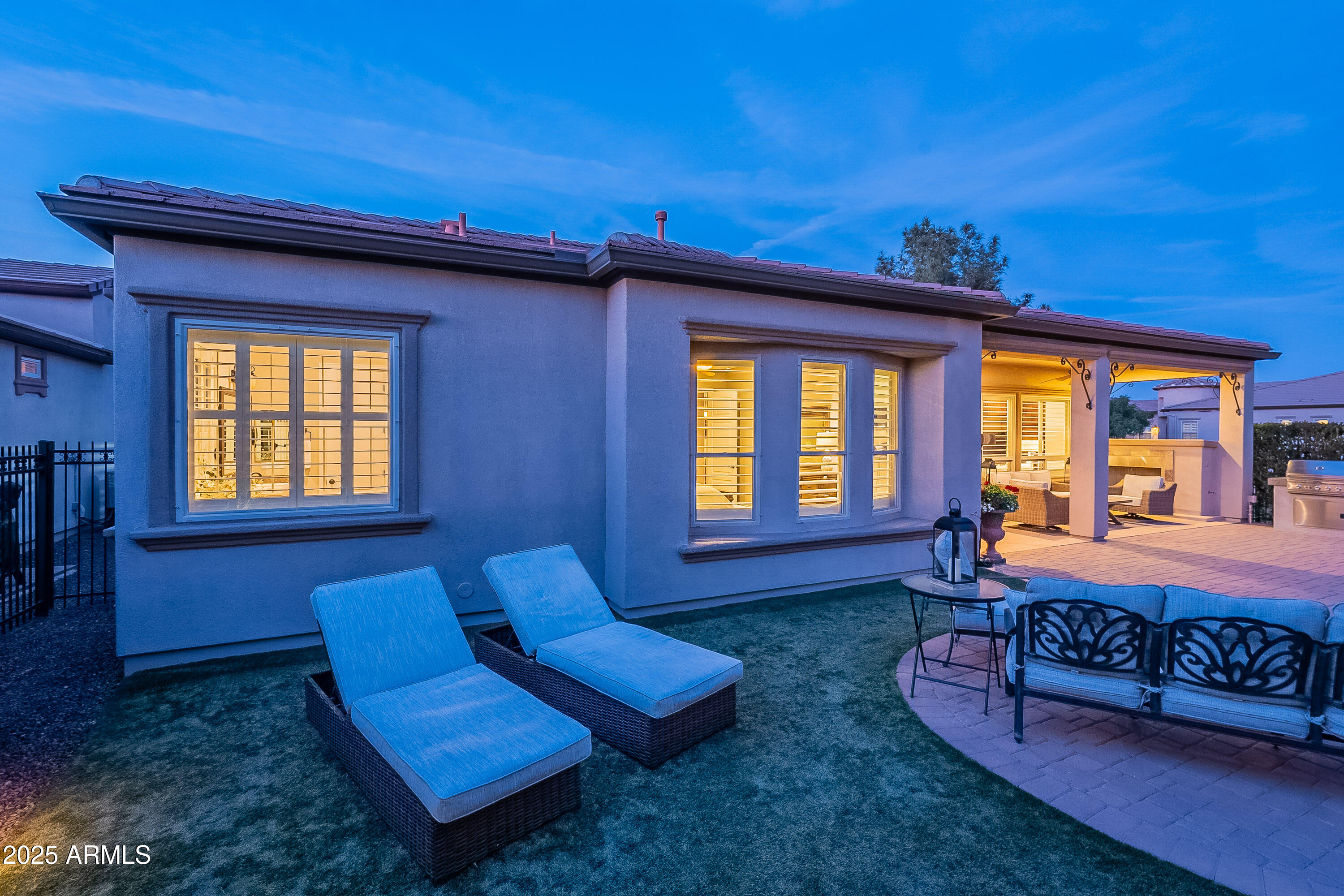 1697 E TANGELO Place