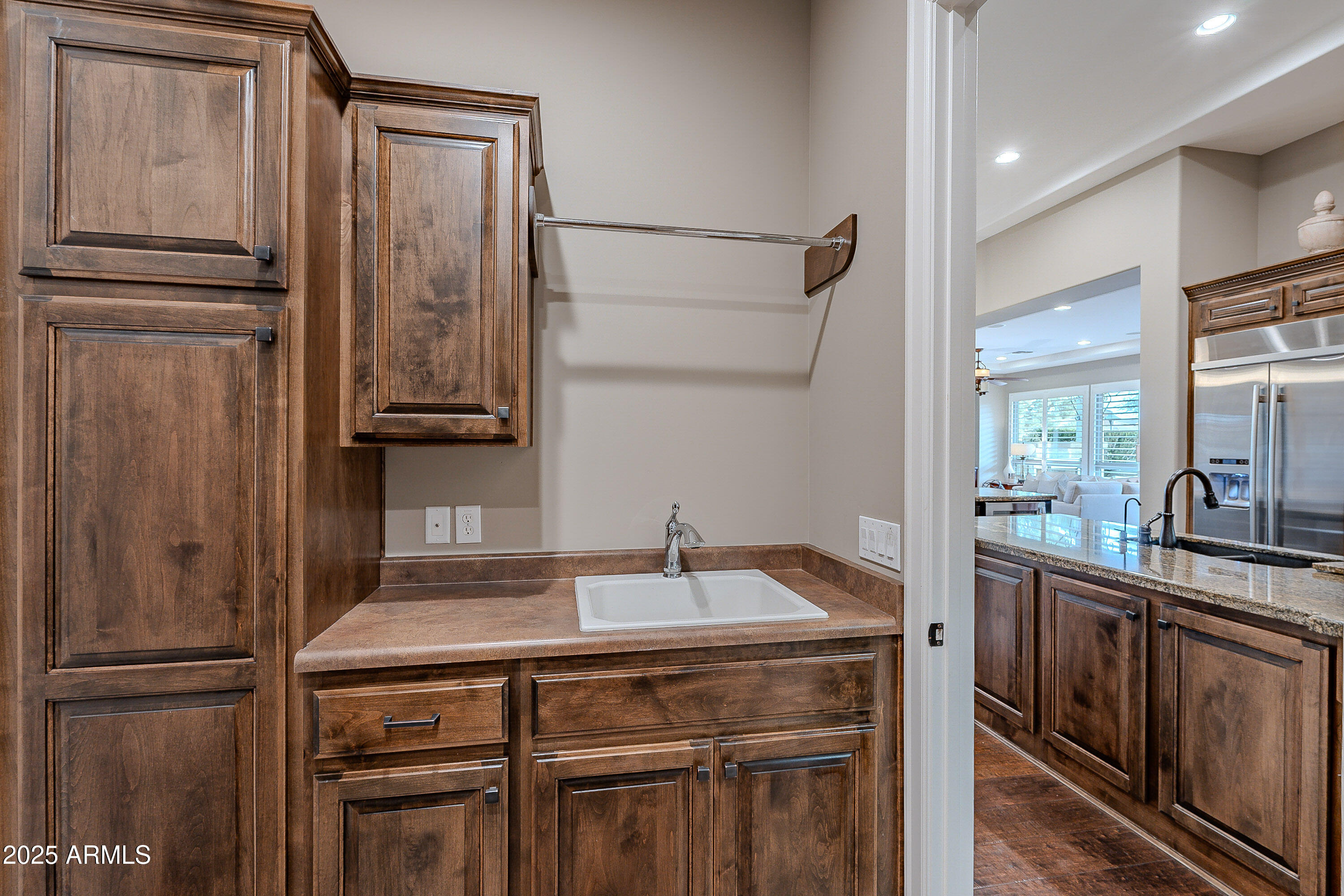 1697 E TANGELO Place