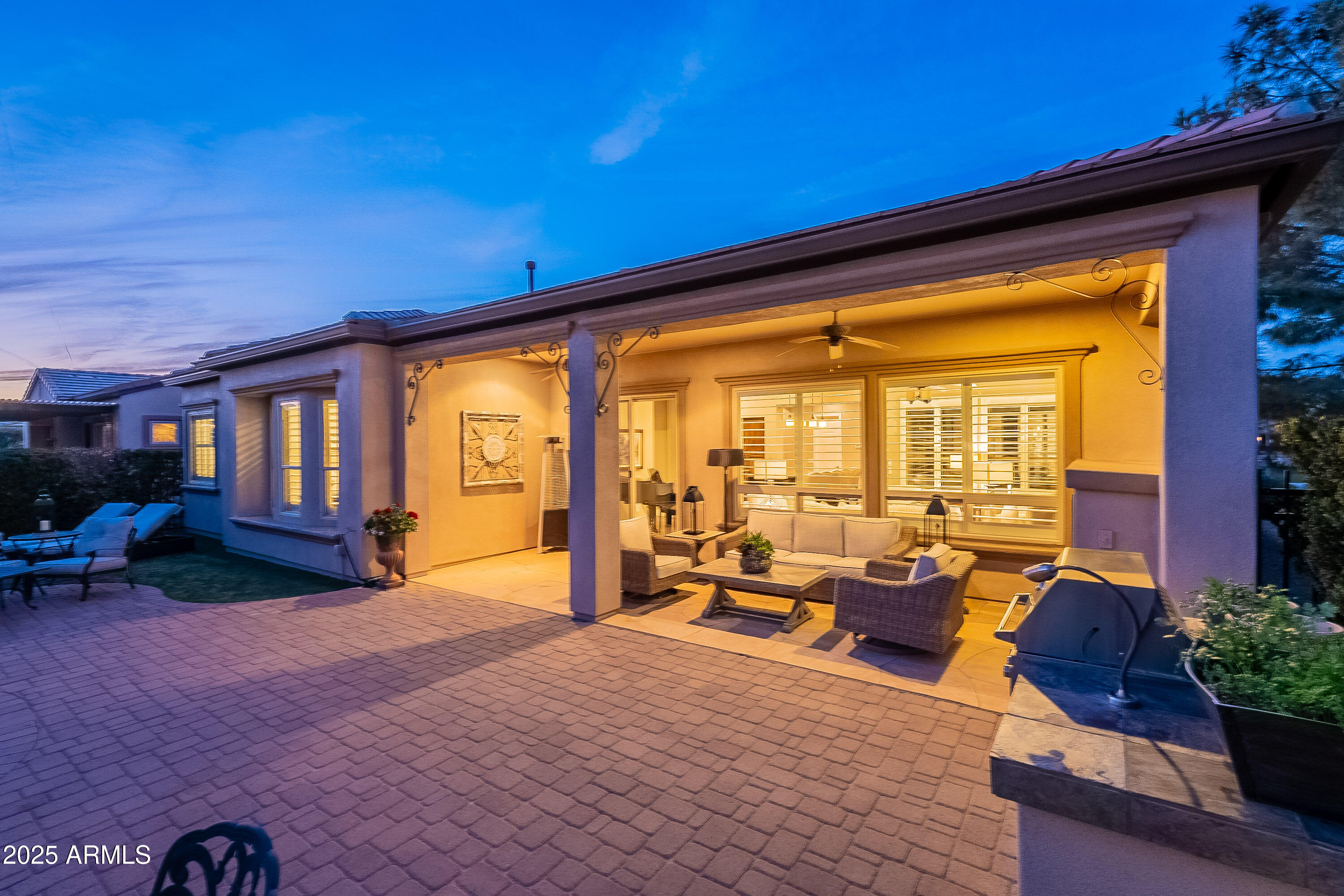 1697 E TANGELO Place