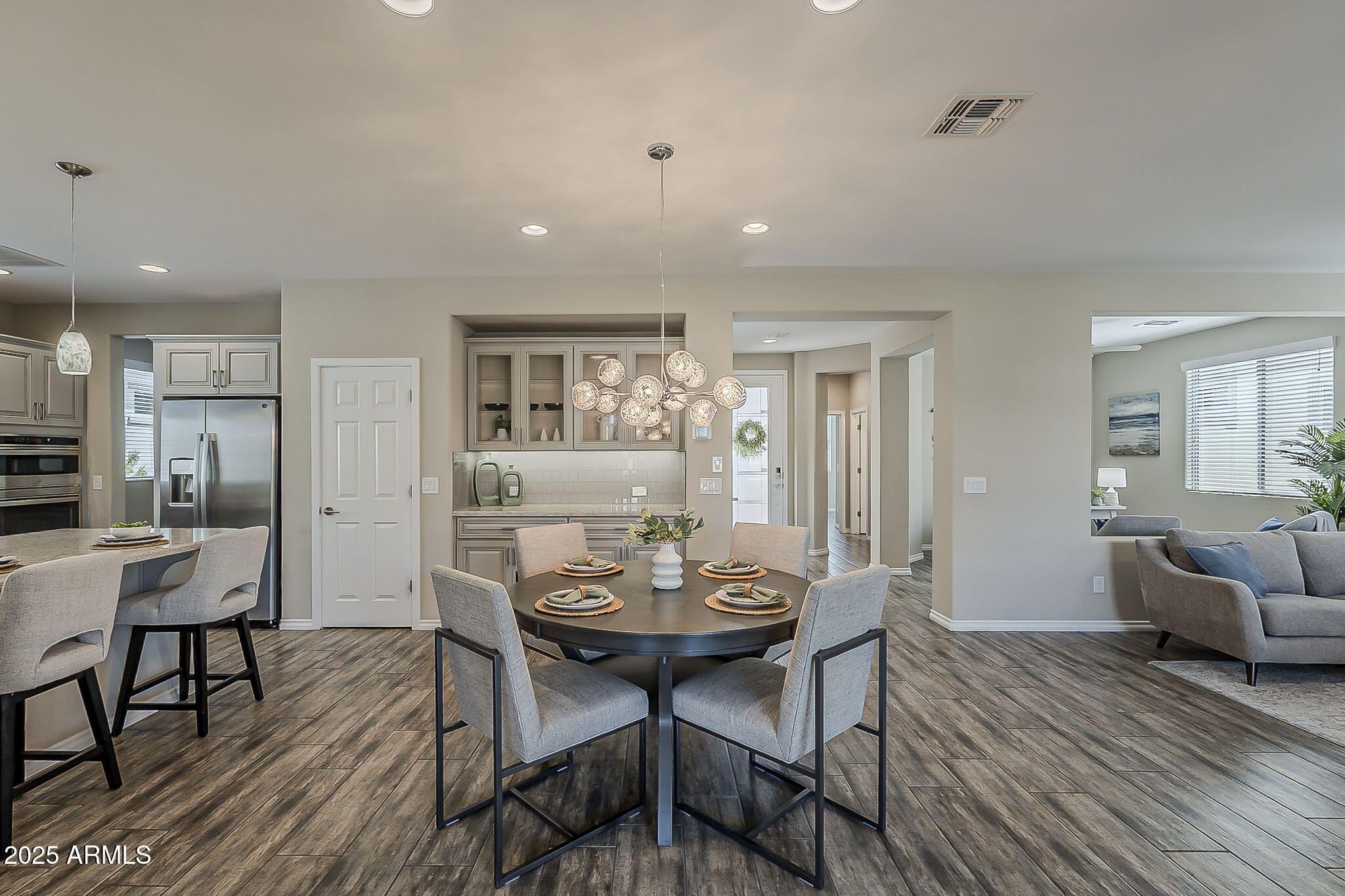 280 E WATERMELON Lane
