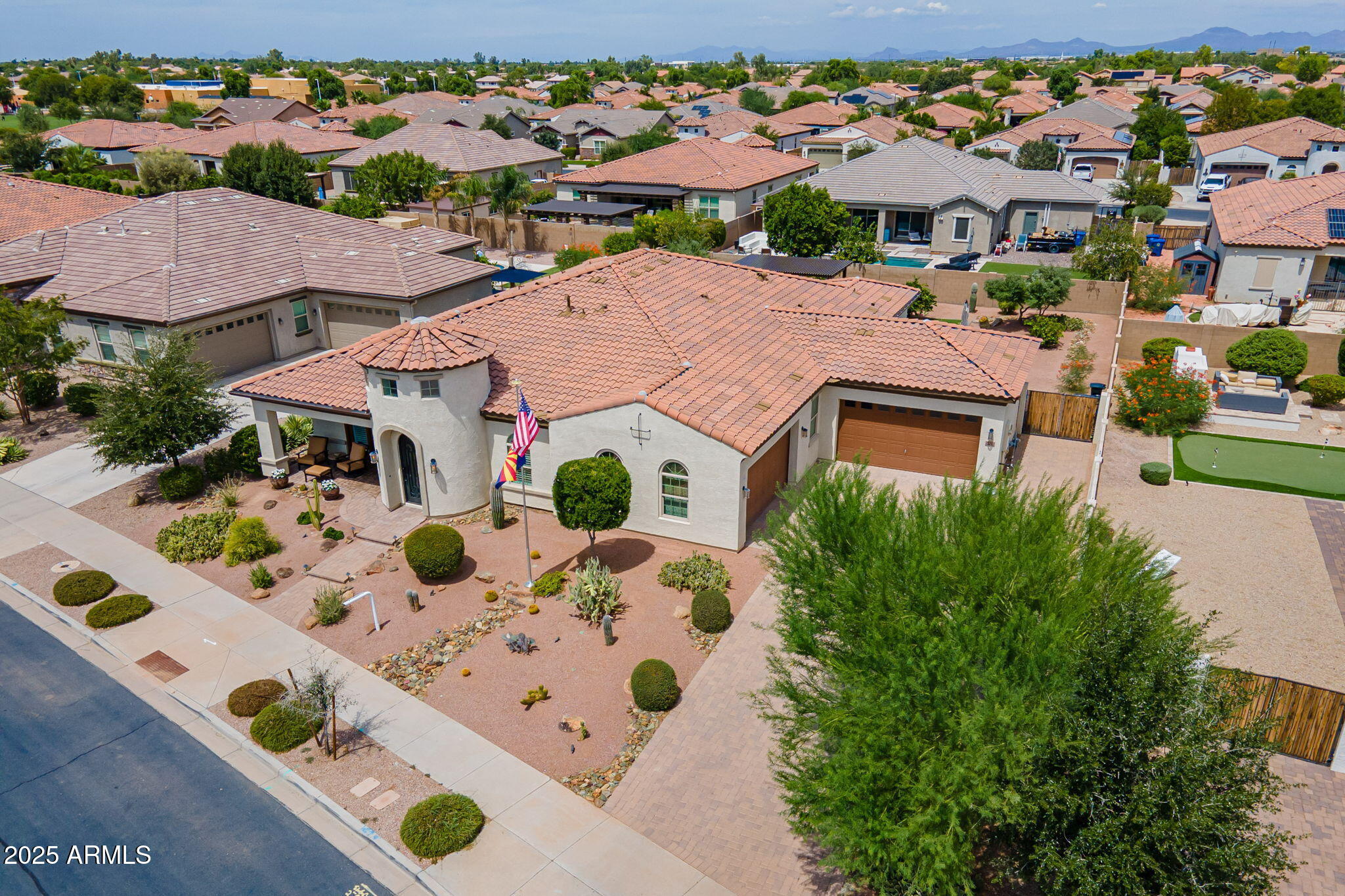 22212 E SENTIERO Drive