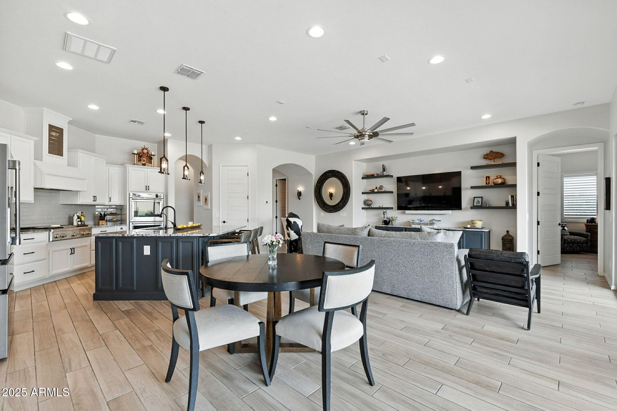 22212 E SENTIERO Drive
