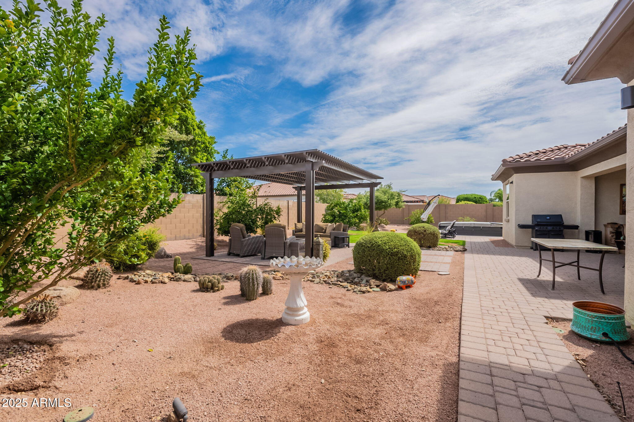 22212 E SENTIERO Drive