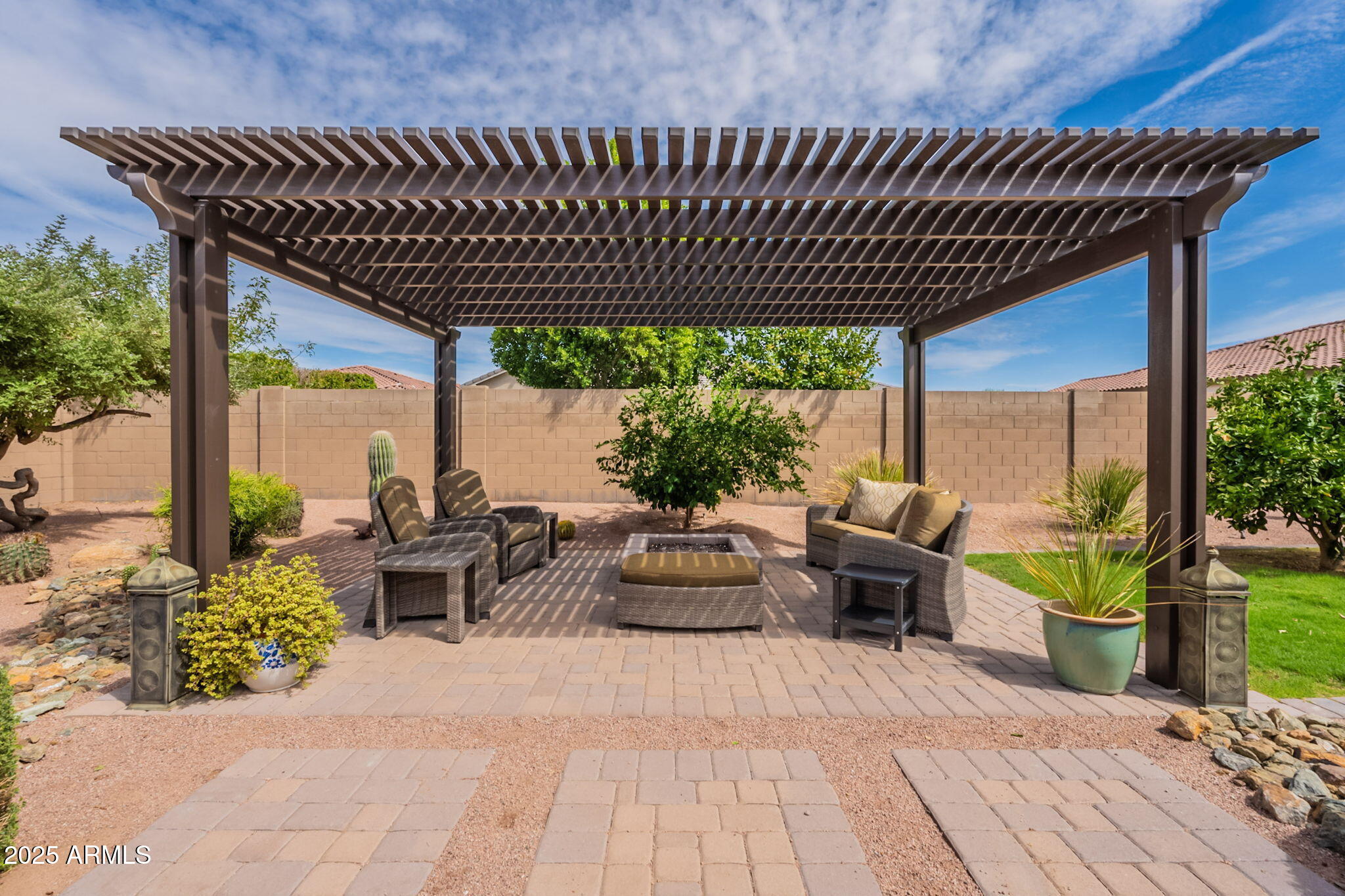 22212 E SENTIERO Drive