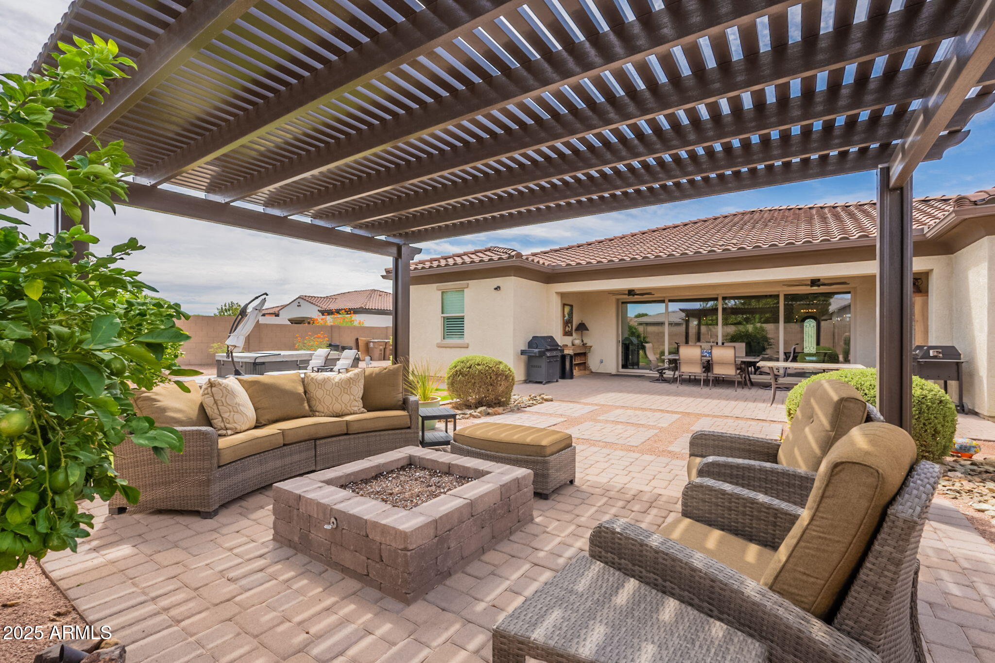 22212 E SENTIERO Drive