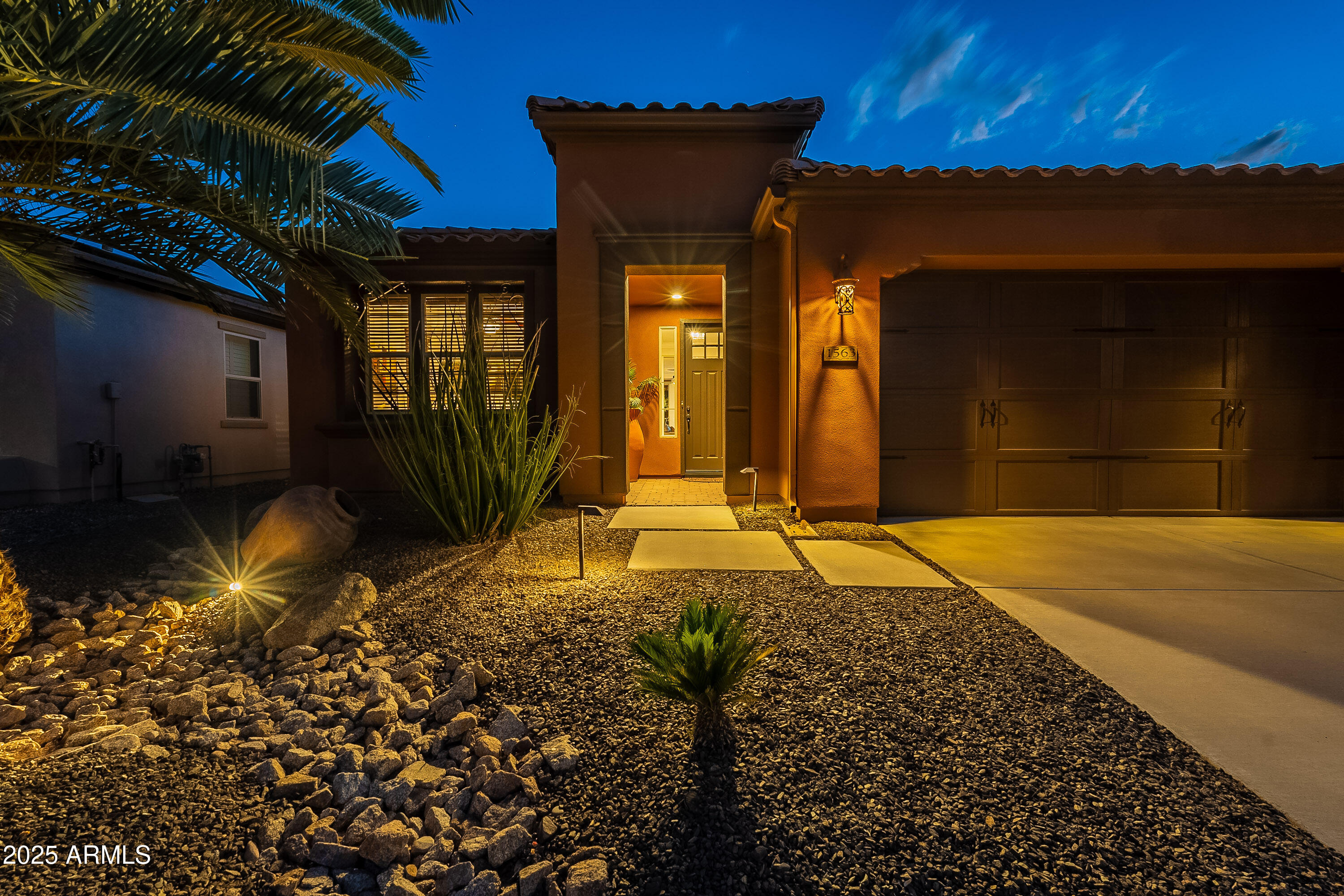 1563 E ARTEMIS Trail