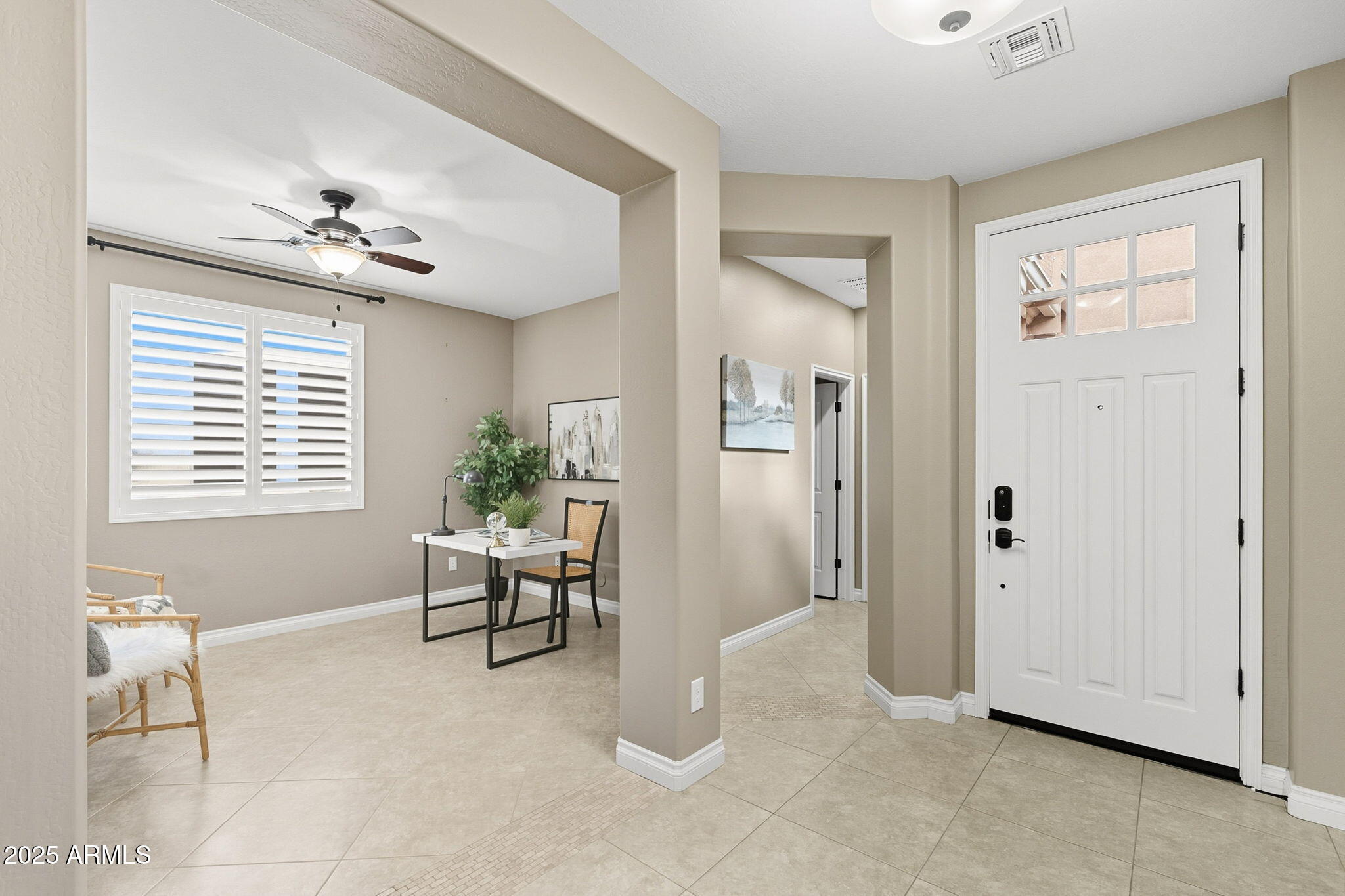 1518 E COPPER Hollow