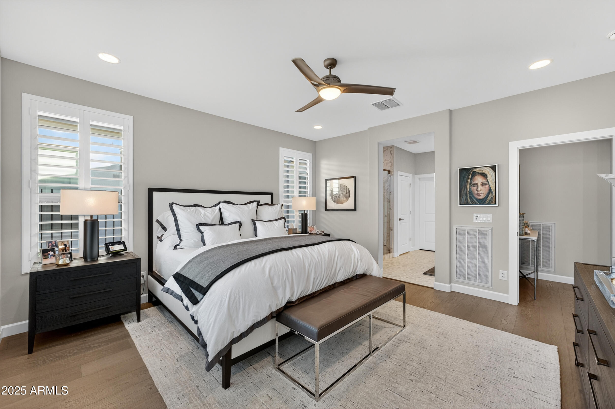 374 E BRACCIANO Avenue