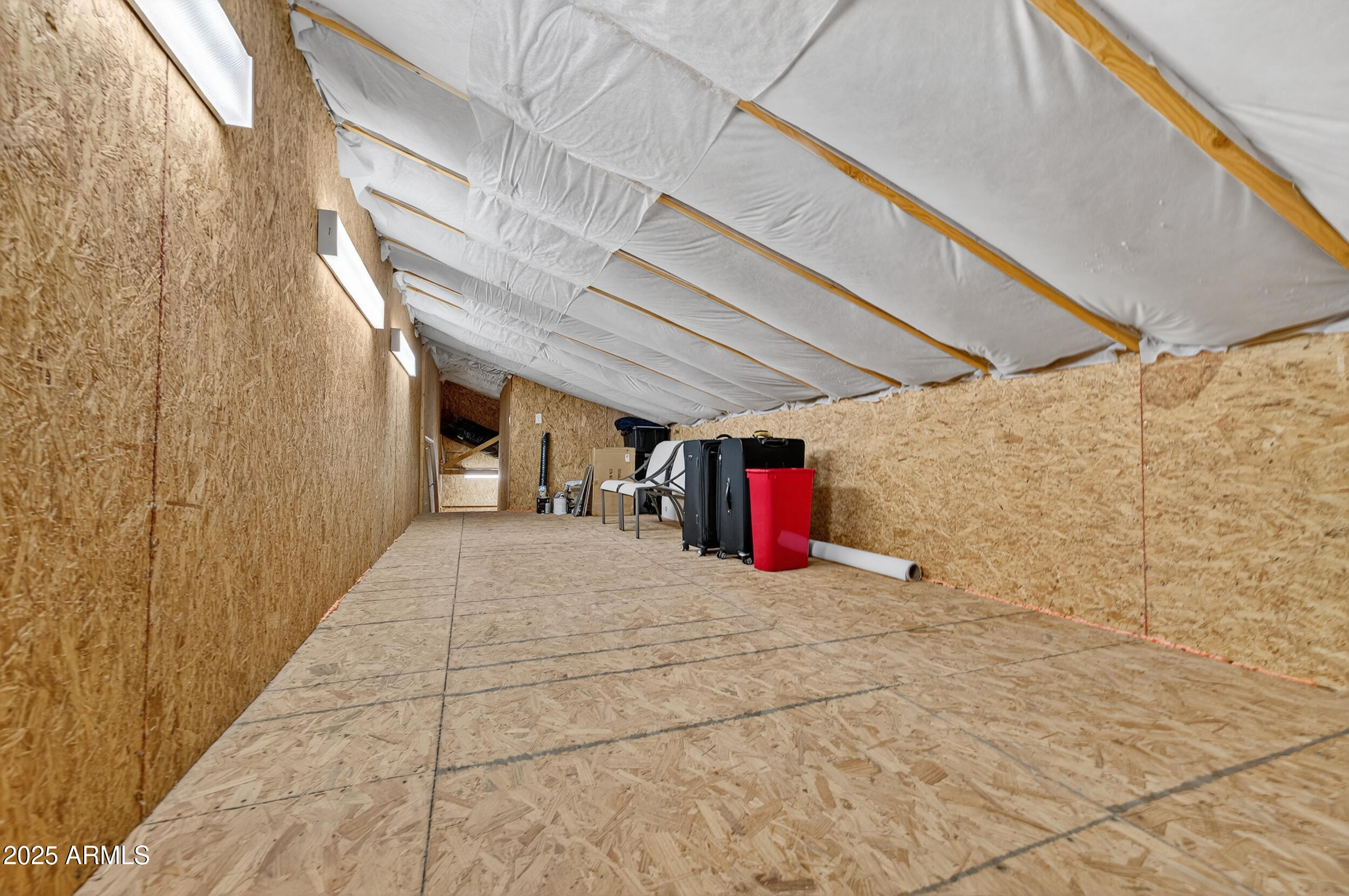 374 E BRACCIANO Avenue