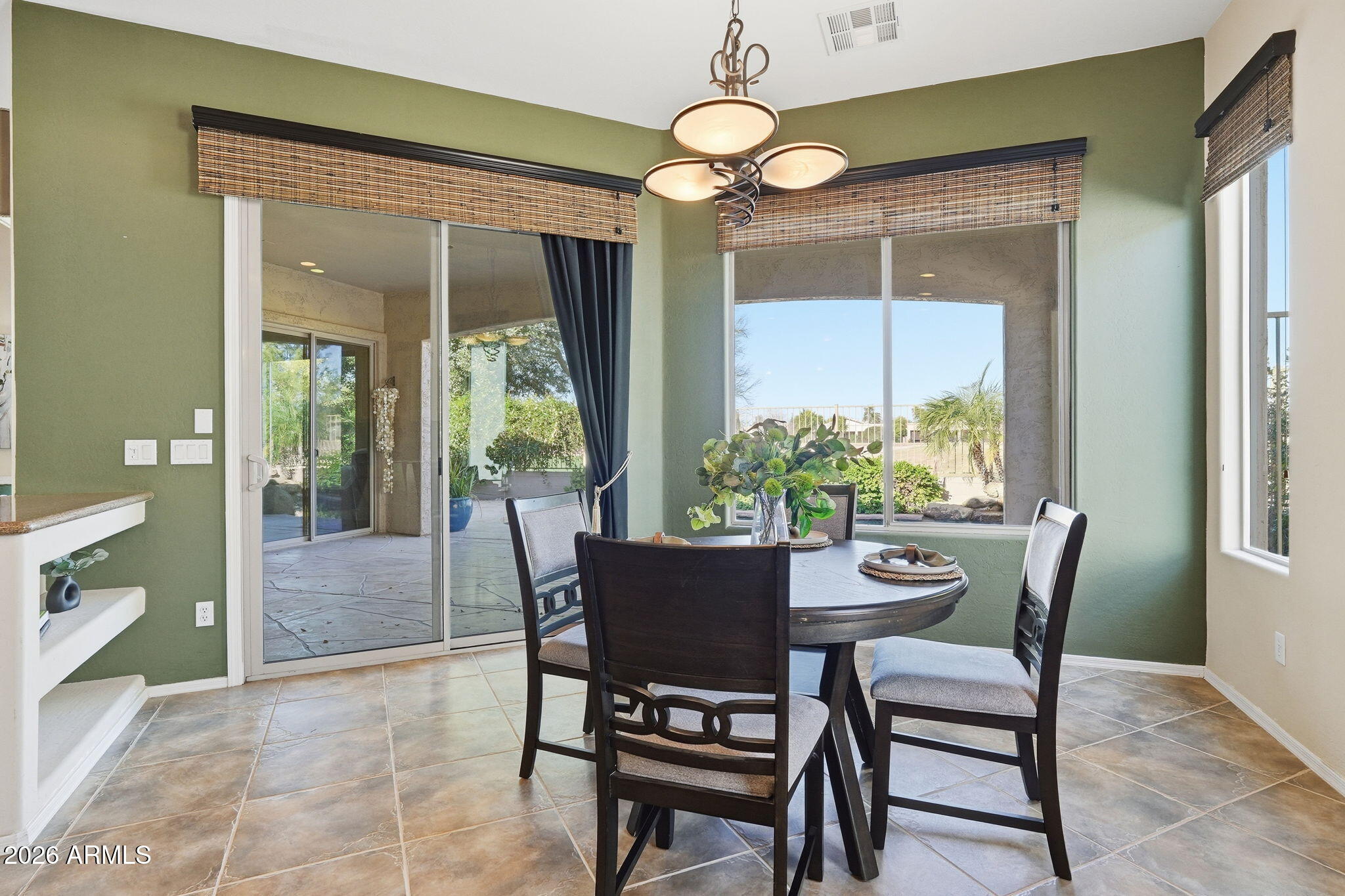 4548 E NIGHTINGALE Lane